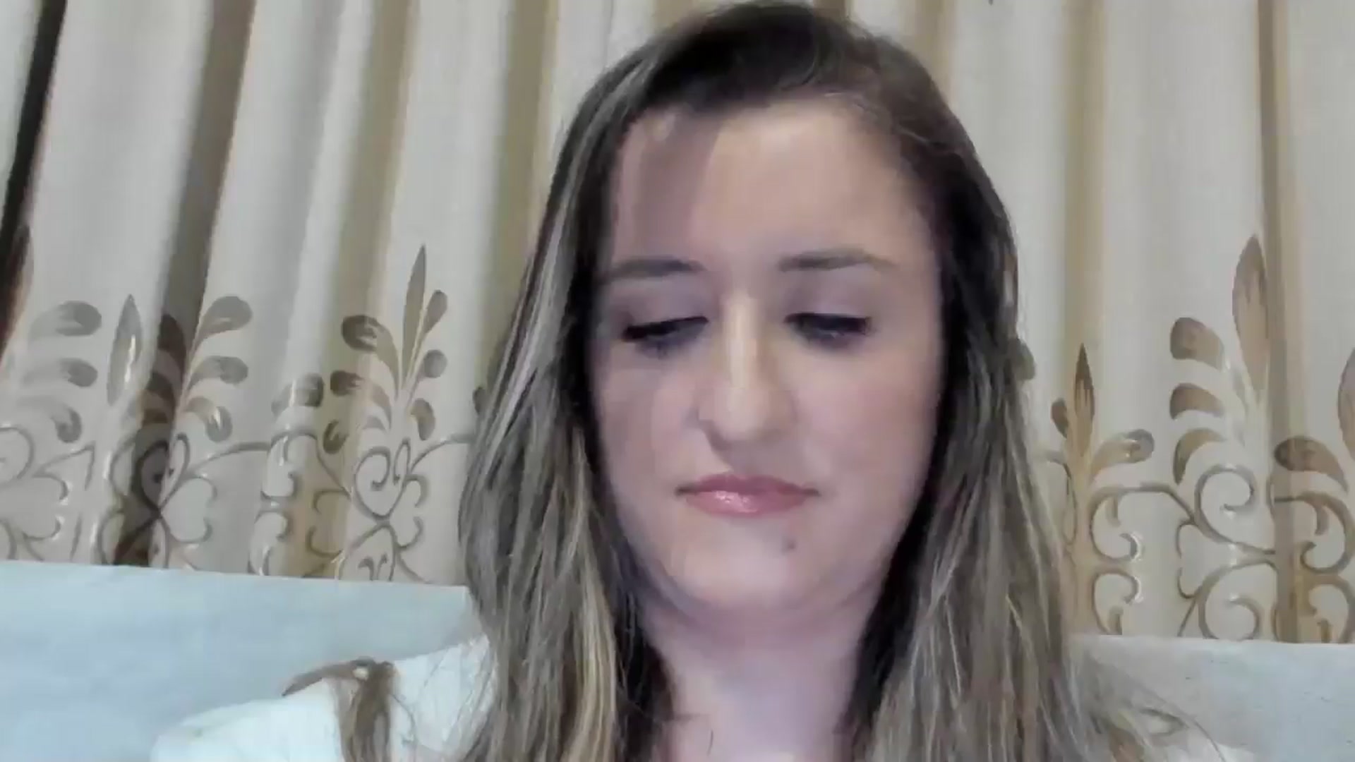 Gallery image thumbnail from BestDream's myfreecams stream on, 03/27/2025, 23:52 image 15 of 20