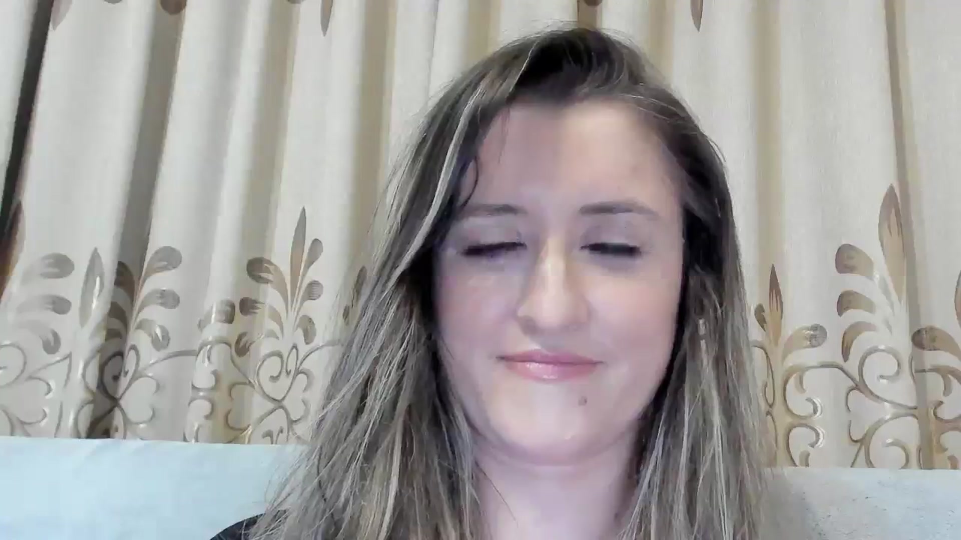 Gallery image thumbnail from BestDream's myfreecams stream on, 03/28/2025, 01:37 image 6 of 20