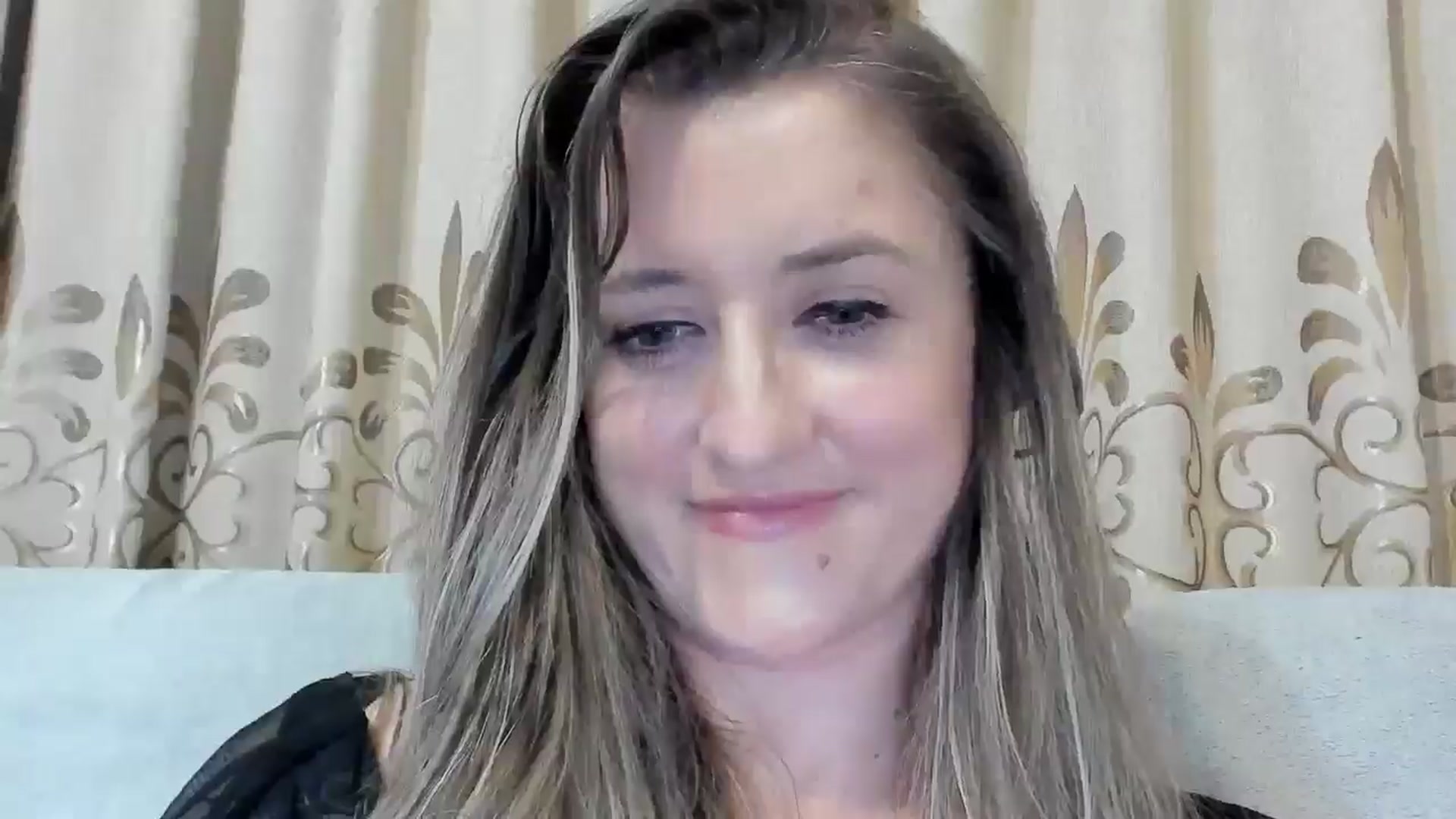 Gallery image thumbnail from BestDream's myfreecams stream on, 03/28/2025, 02:09 image 16 of 20
