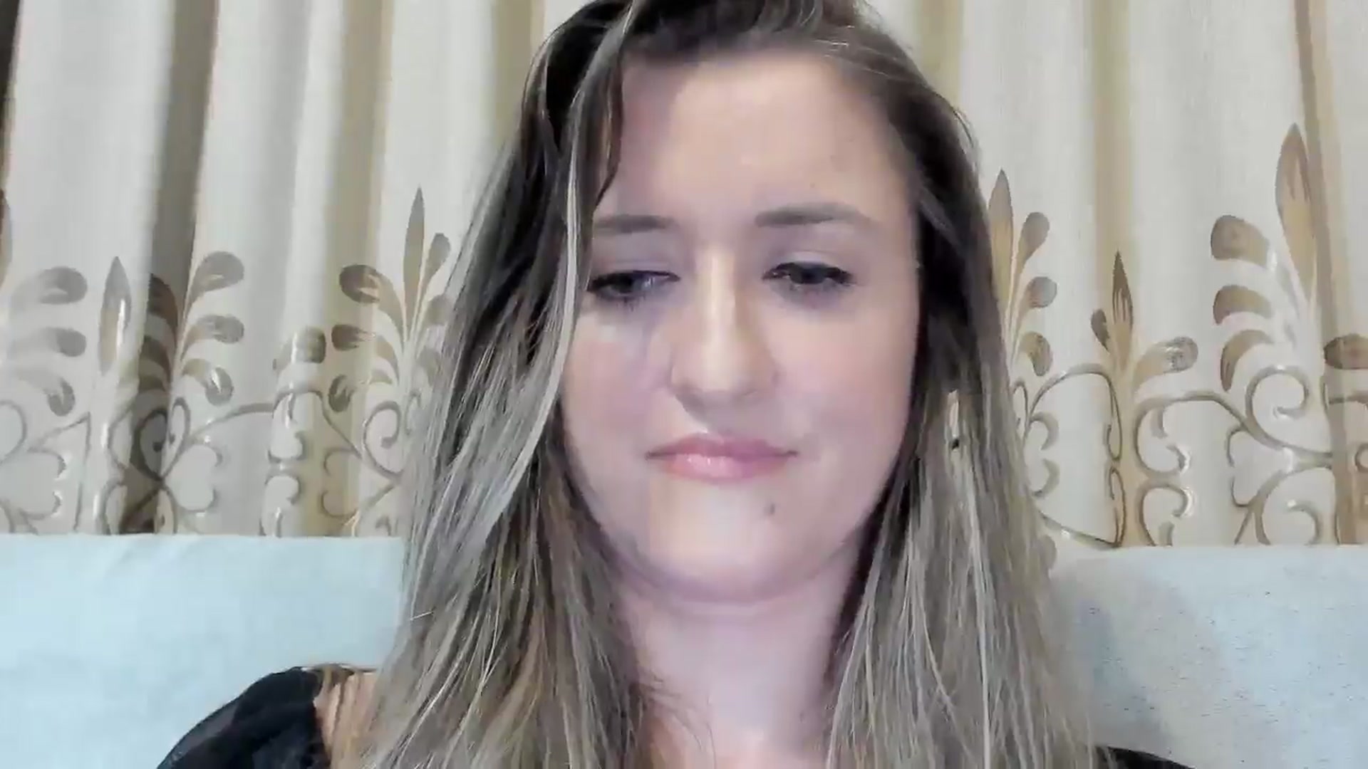 Gallery image thumbnail from BestDream's myfreecams stream on, 03/28/2025, 02:09 image 9 of 20