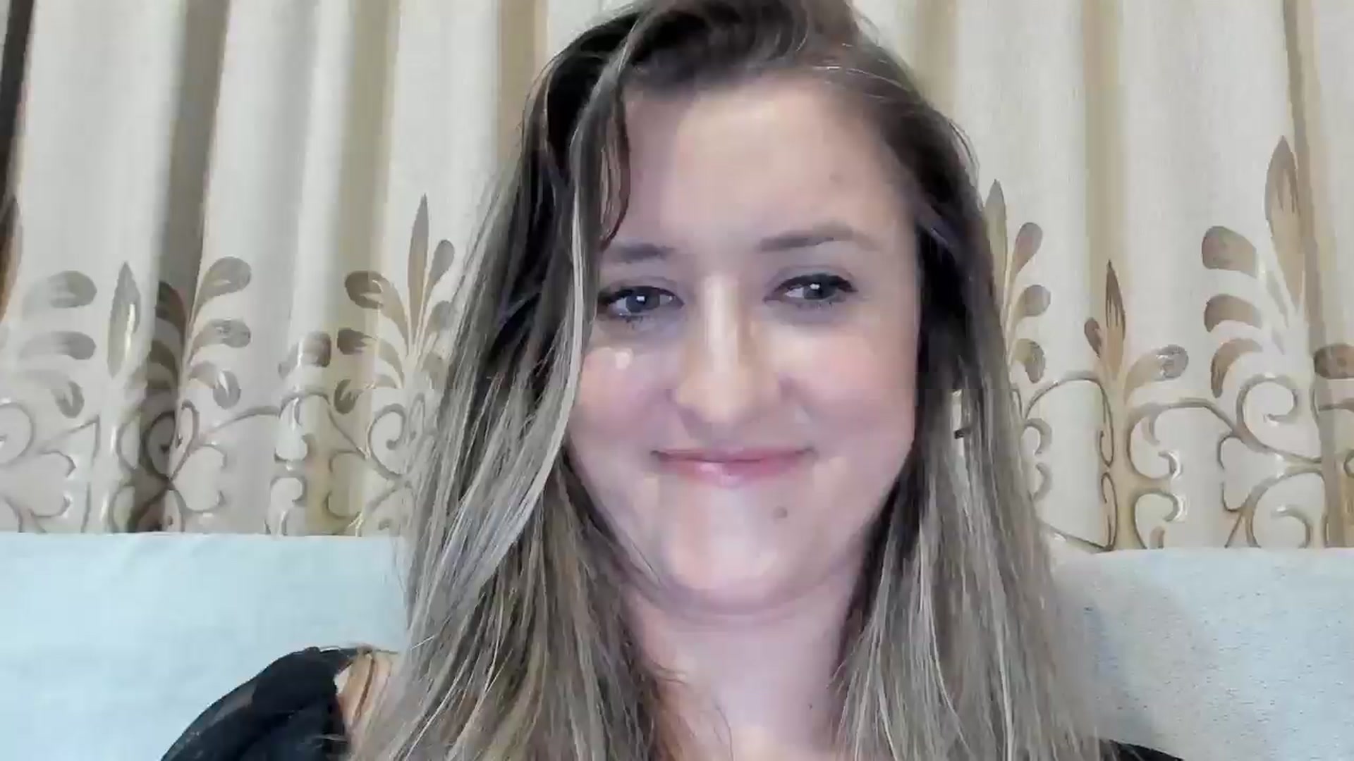 Gallery image thumbnail from BestDream's myfreecams stream on, 03/28/2025, 02:09 image 17 of 20