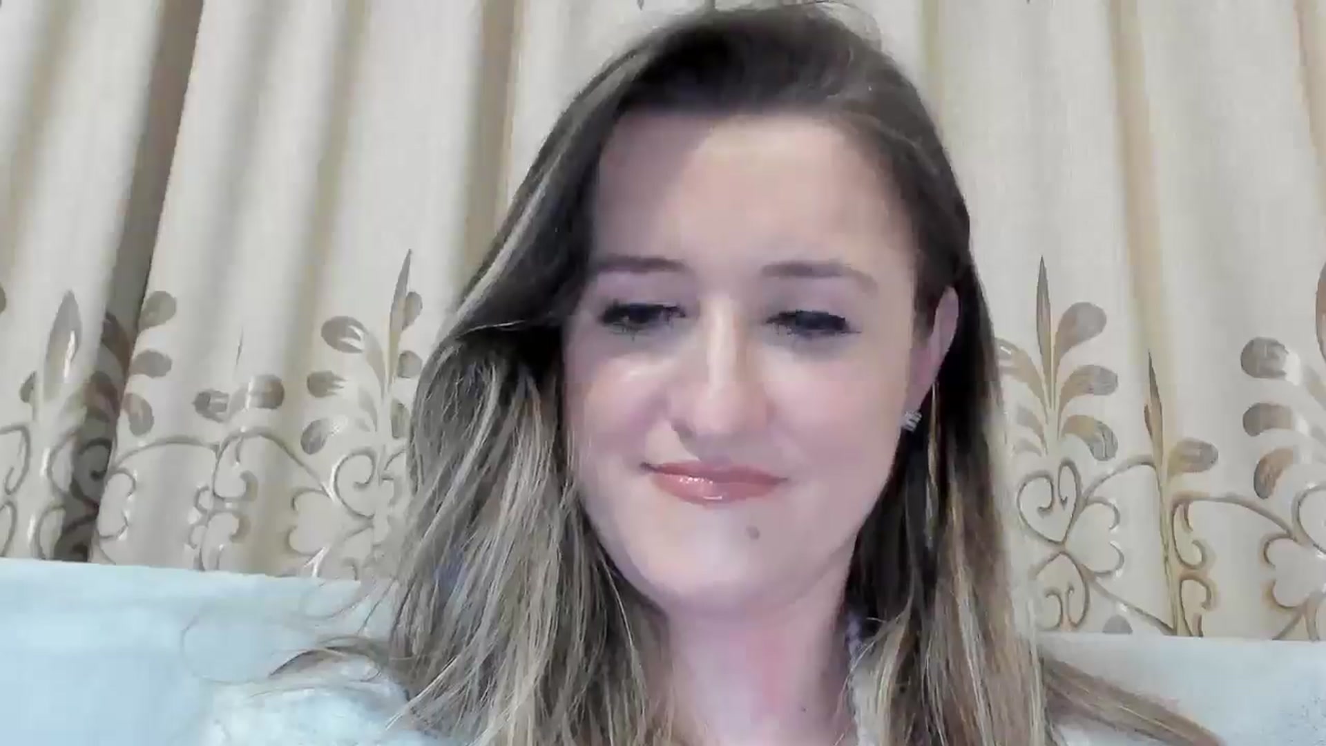Gallery image thumbnail from BestDream's myfreecams stream on, 03/30/2025, 24:27 image 10 of 20