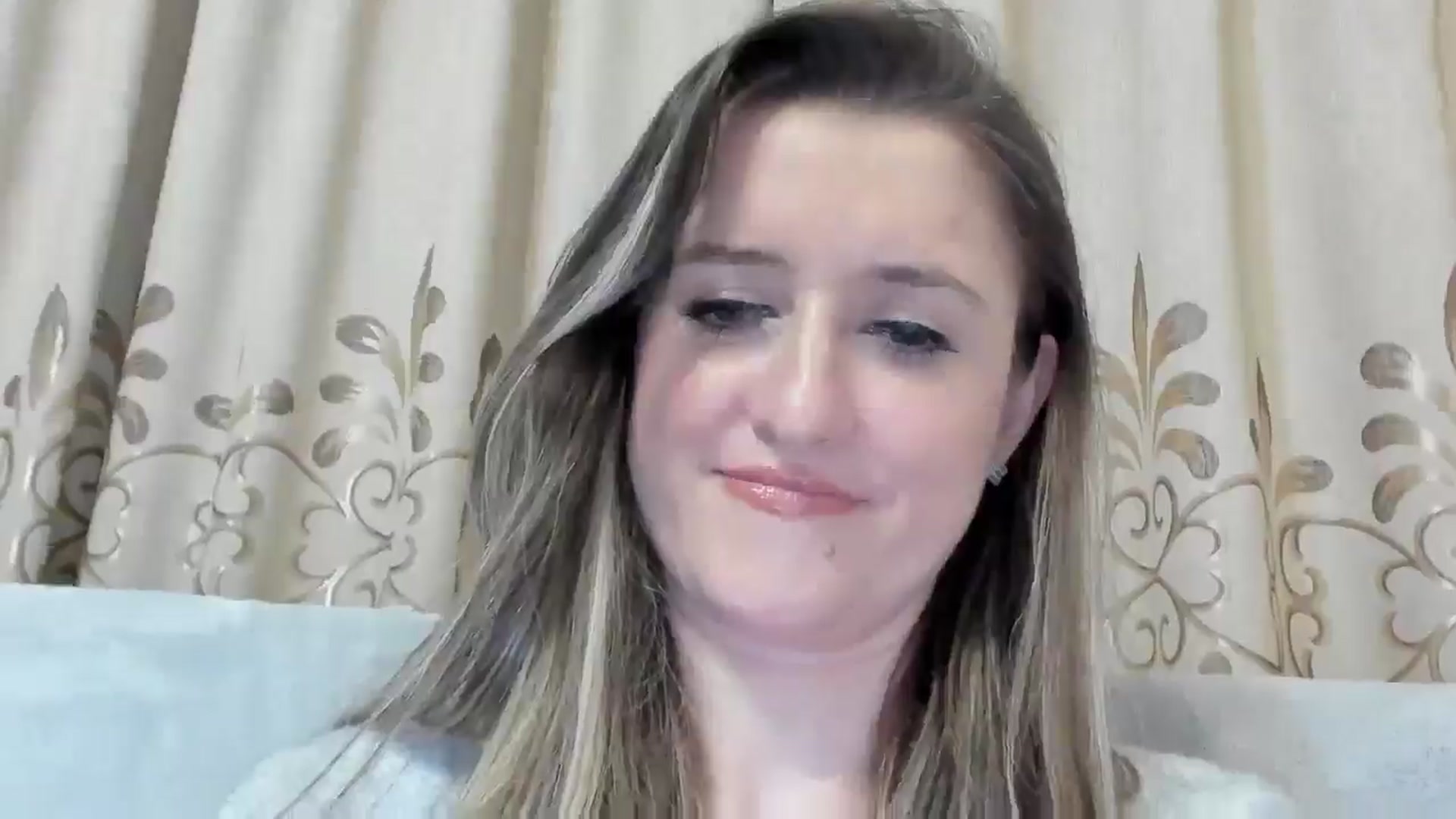 Gallery image thumbnail from BestDream's myfreecams stream on, 03/30/2025, 01:27 image 10 of 20