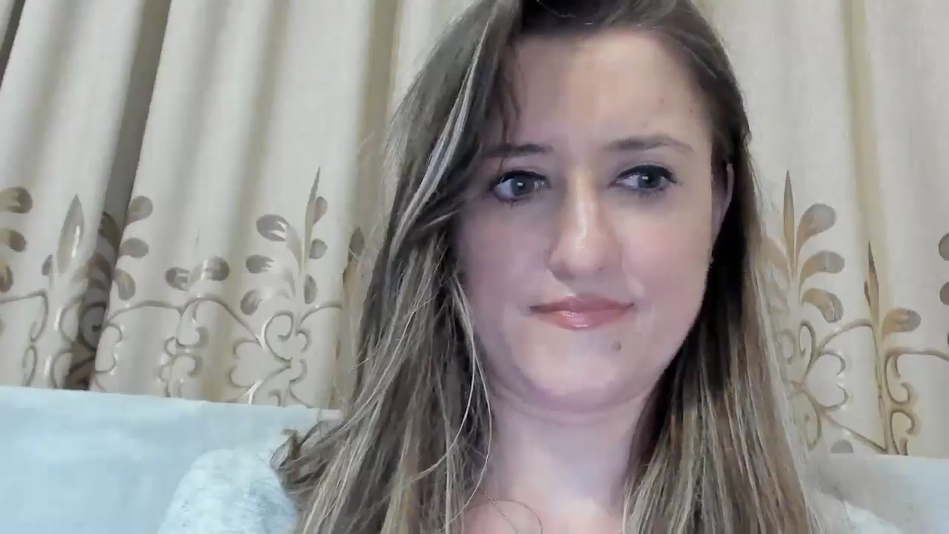 Gallery image thumbnail from BestDream's myfreecams stream on, 03/30/2025, 01:27 image 19 of 20