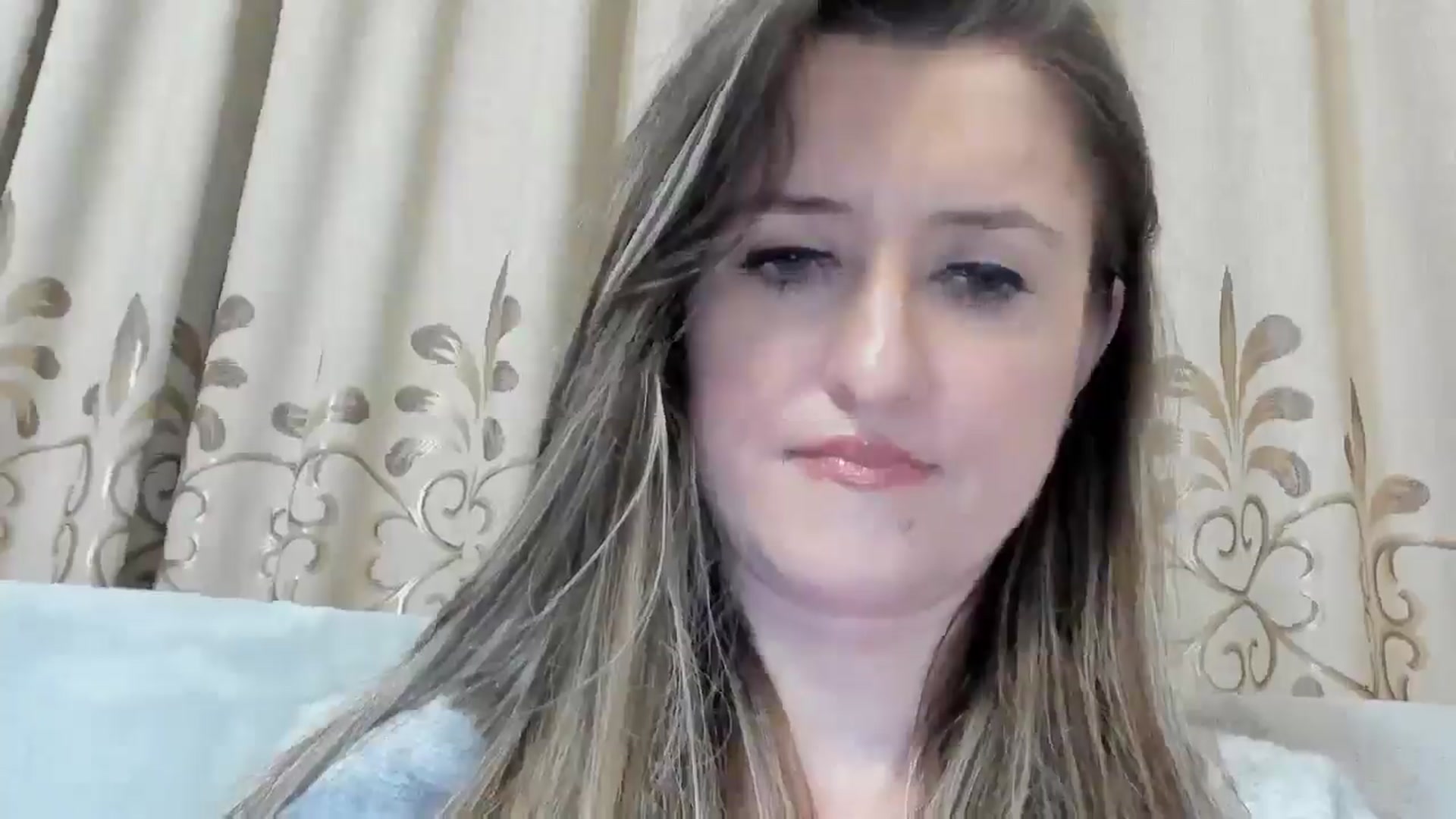 Gallery image thumbnail from BestDream's myfreecams stream on, 03/30/2025, 01:27 image 17 of 20