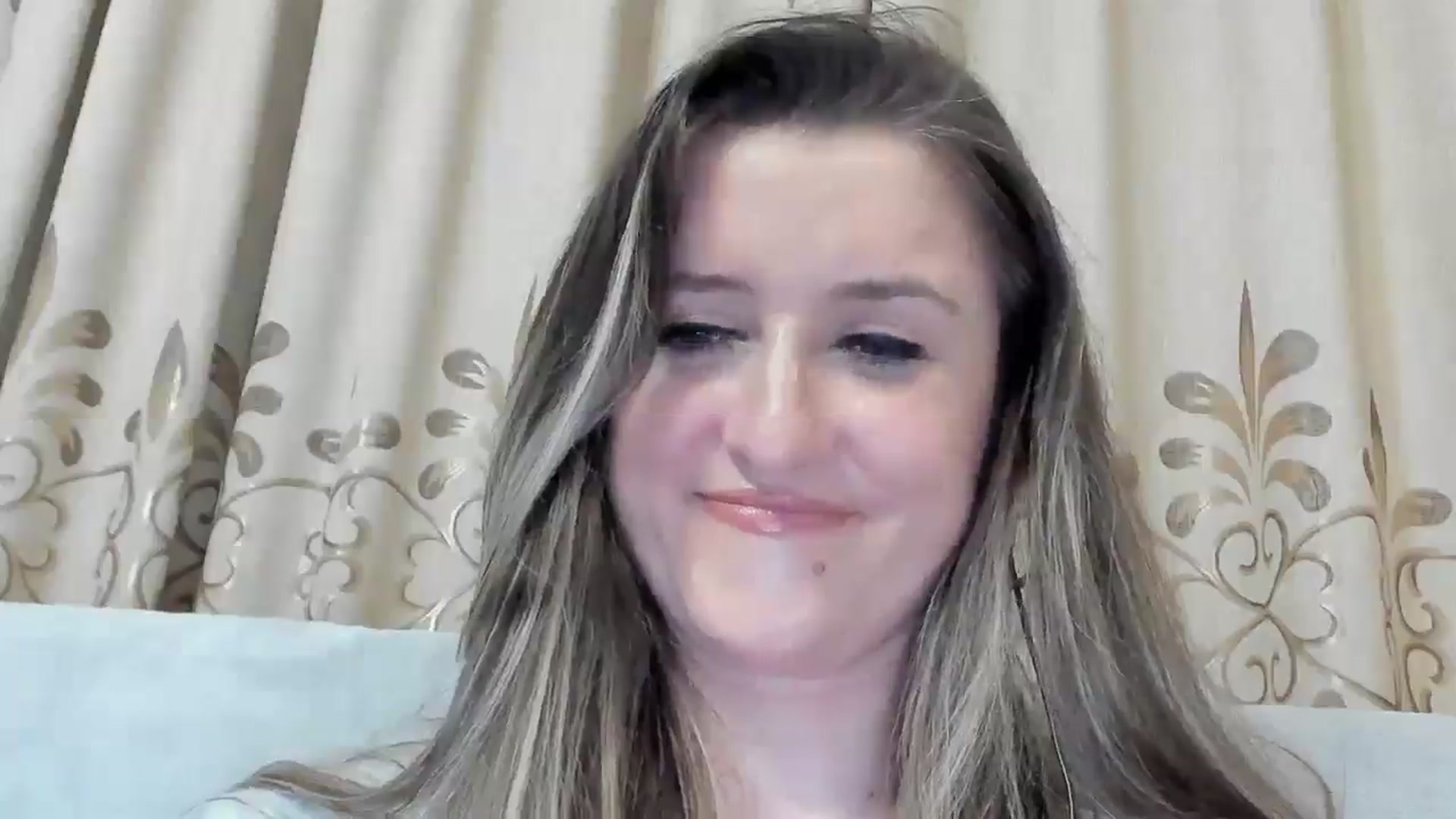 Gallery image thumbnail from BestDream's myfreecams stream on, 03/30/2025, 02:55 image 13 of 20