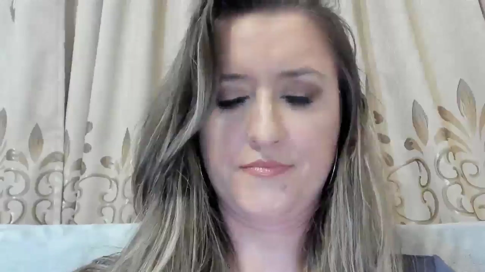 Gallery image thumbnail from BestDream's myfreecams stream on, 03/30/2025, 22:26 image 11 of 20