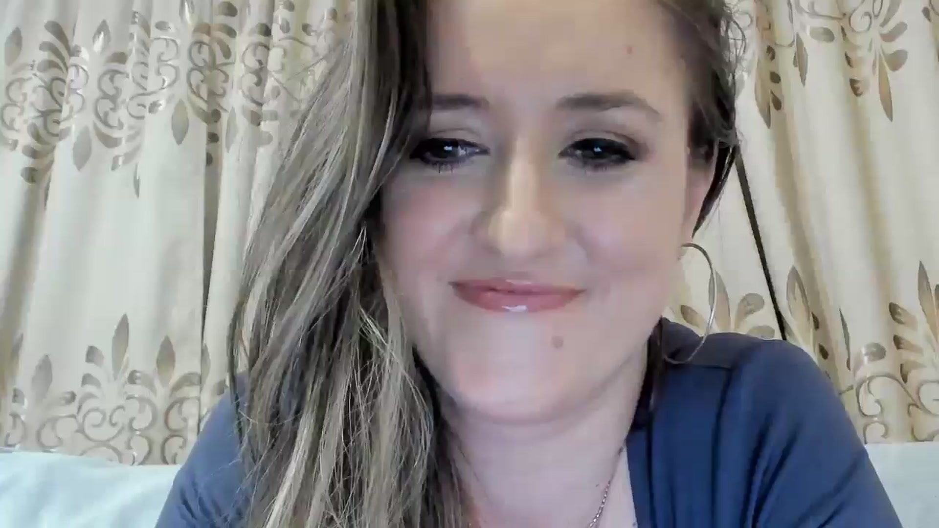 Gallery image thumbnail from BestDream's myfreecams stream on, 03/30/2025, 23:04 image 18 of 20