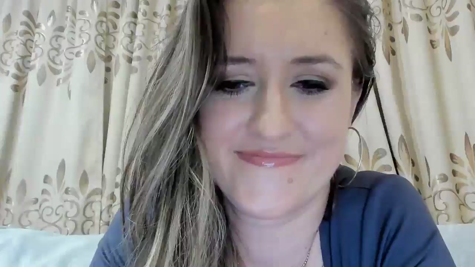 Gallery image thumbnail from BestDream's myfreecams stream on, 03/30/2025, 23:04 image 19 of 20