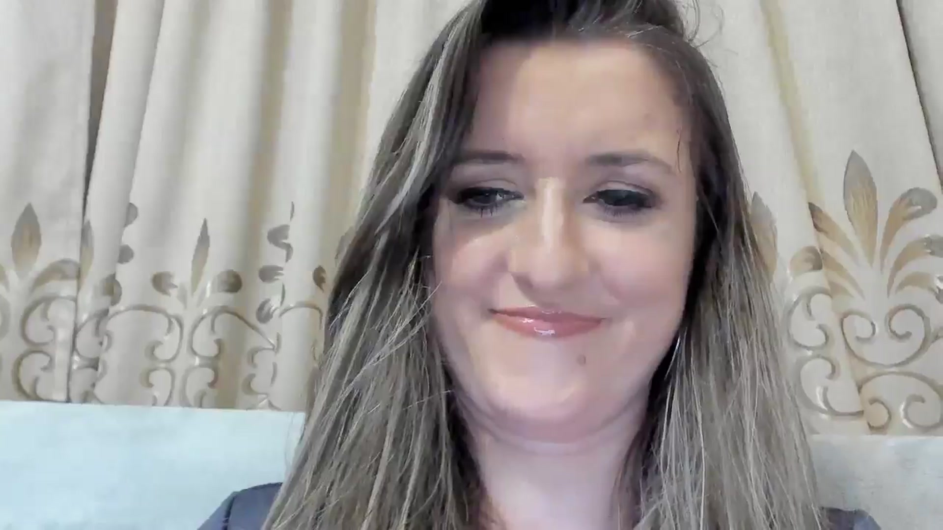 Gallery image thumbnail from BestDream's myfreecams stream on, 03/31/2025, 01:22 image 17 of 20