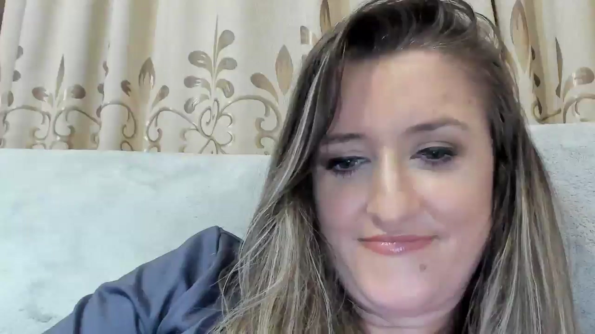 Gallery image thumbnail from BestDream's myfreecams stream on, 03/31/2025, 03:11 image 12 of 20