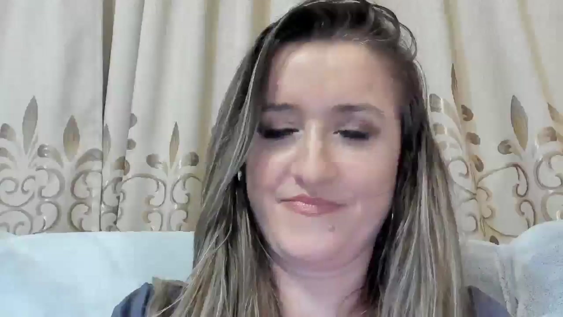 Gallery image thumbnail from BestDream's myfreecams stream on, 03/31/2025, 03:11 image 4 of 20