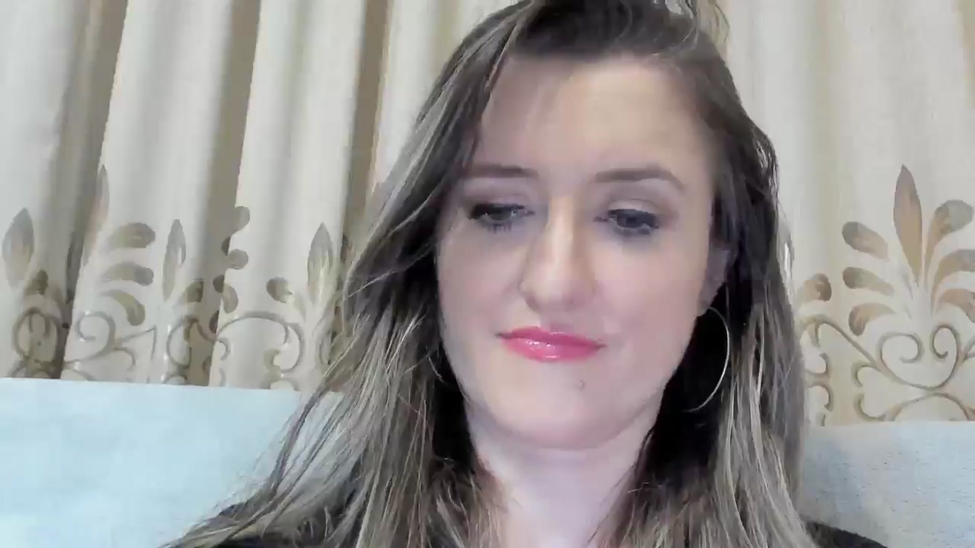 Gallery image thumbnail from BestDream's myfreecams stream on, 03/31/2025, 21:46 image 18 of 20