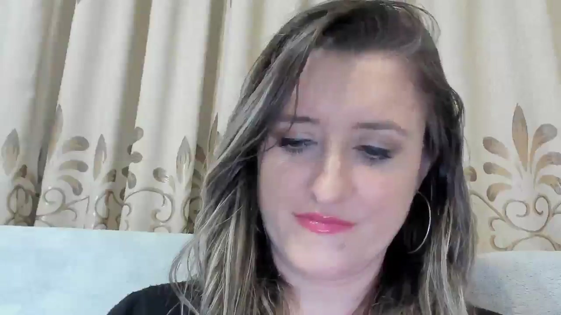 Gallery image thumbnail from BestDream's myfreecams stream on, 03/31/2025, 21:46 image 16 of 20