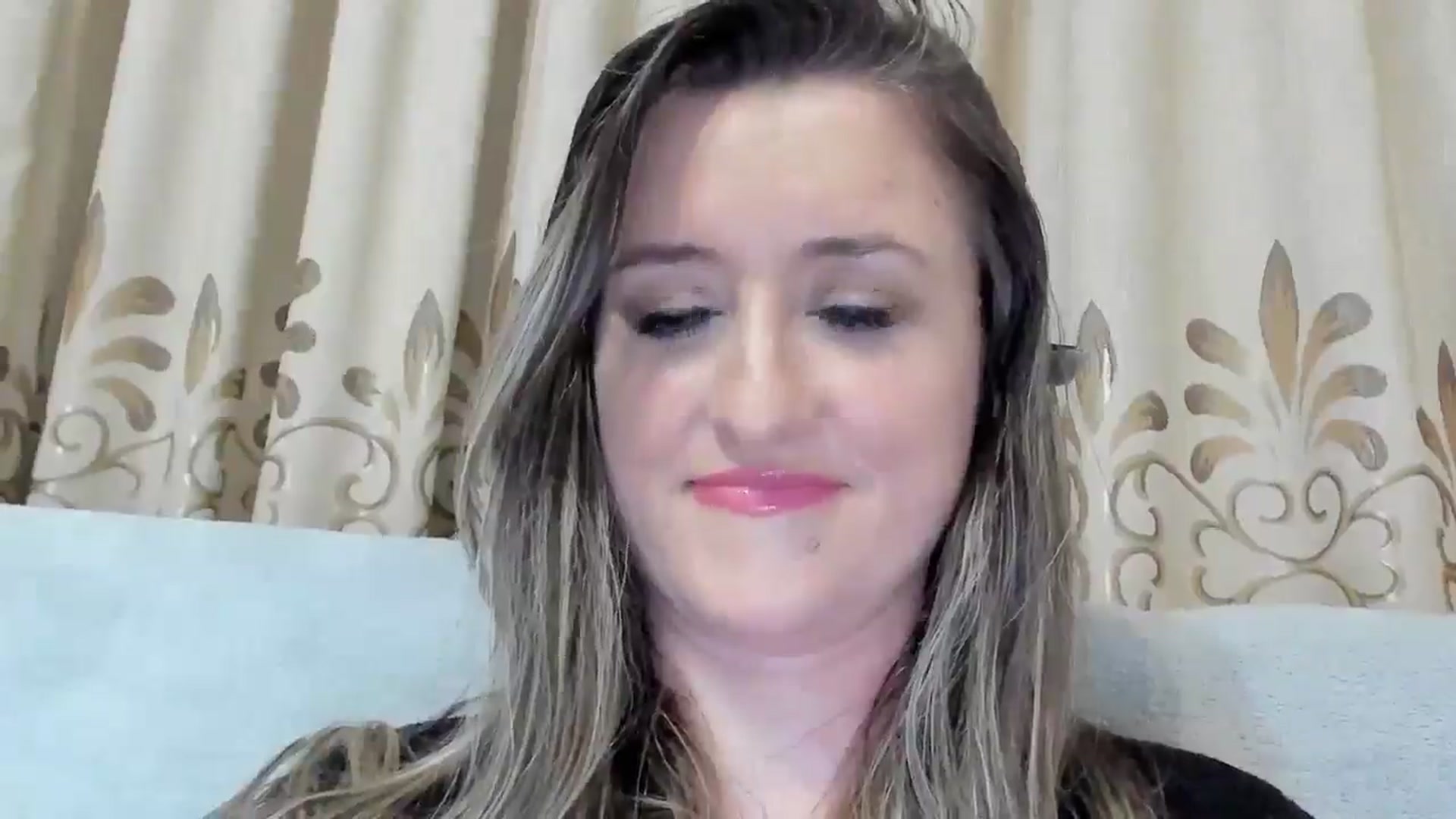 Gallery image thumbnail from BestDream's myfreecams stream on, 03/31/2025, 23:33 image 11 of 20