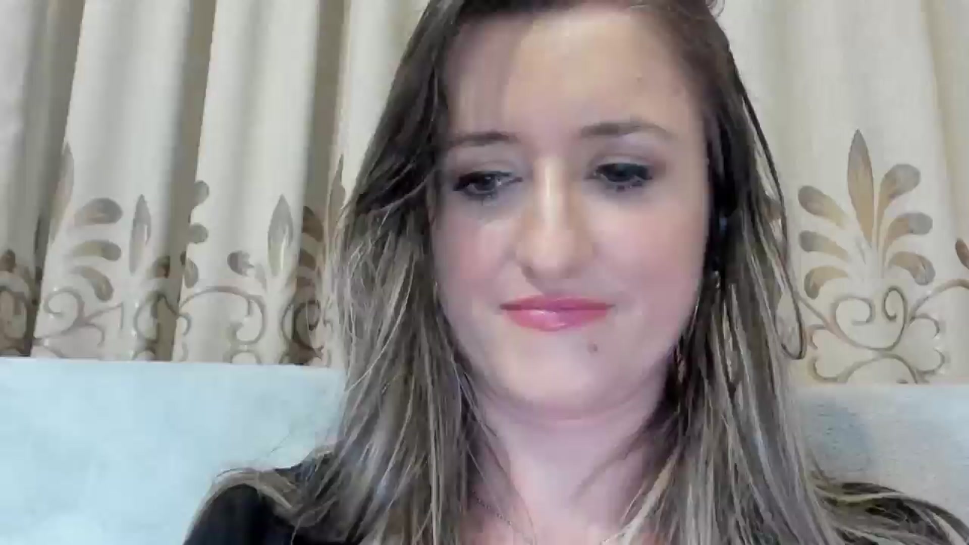 Gallery image thumbnail from BestDream's myfreecams stream on, 04/01/2025, 24:38 image 1 of 20