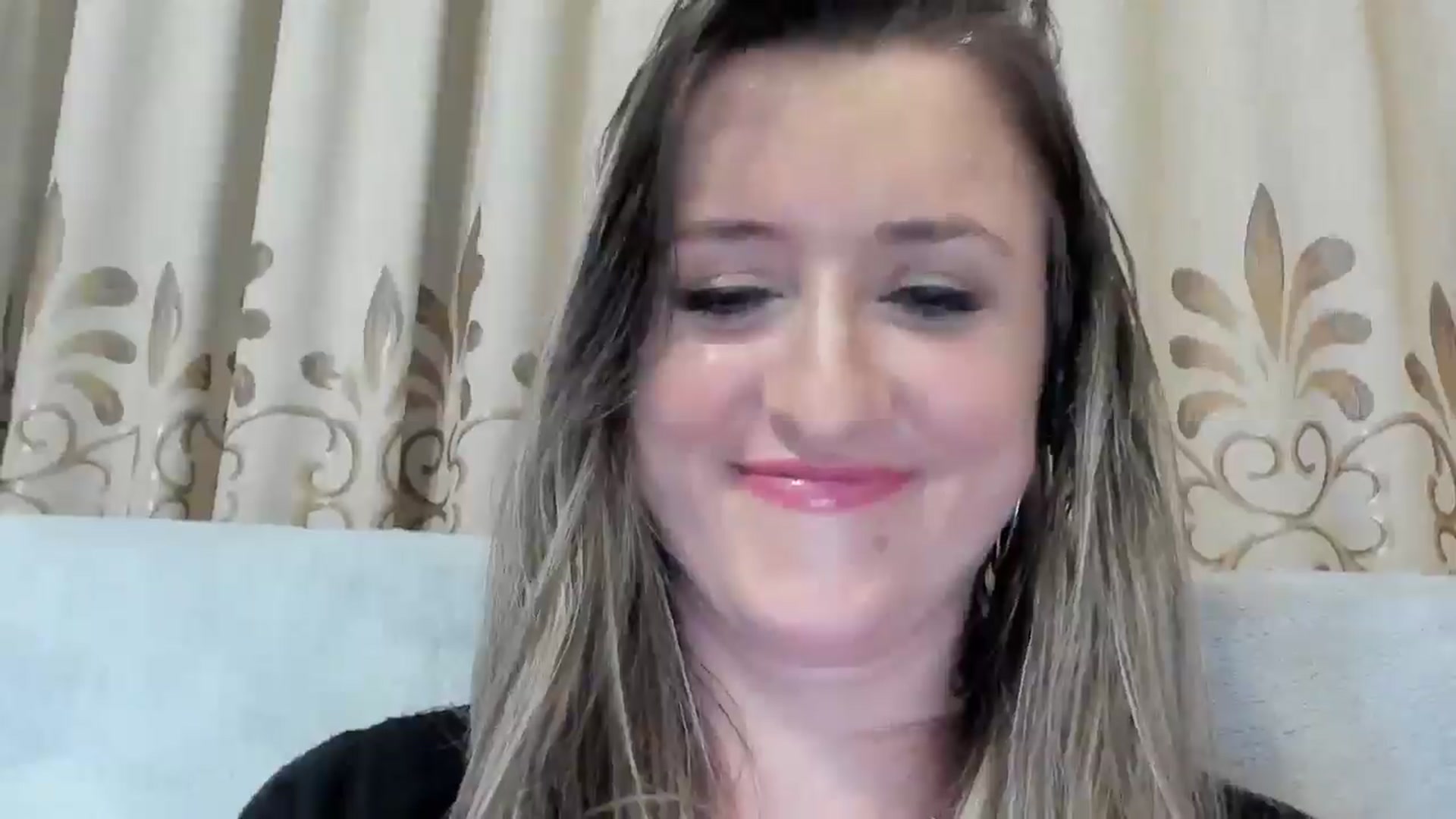 Gallery image thumbnail from BestDream's myfreecams stream on, 04/01/2025, 24:38 image 11 of 20
