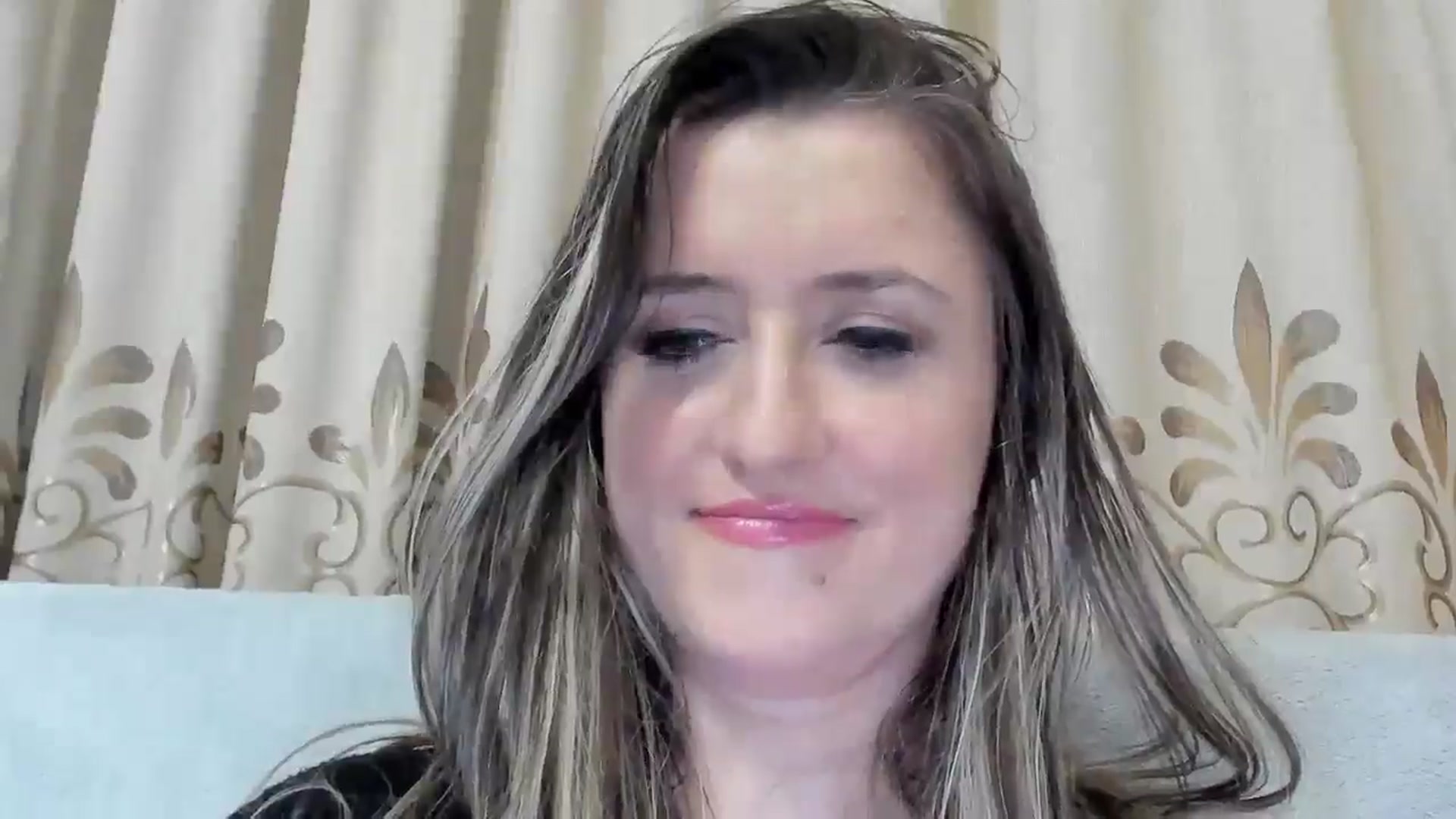 Gallery image thumbnail from BestDream's myfreecams stream on, 04/01/2025, 02:03 image 5 of 20