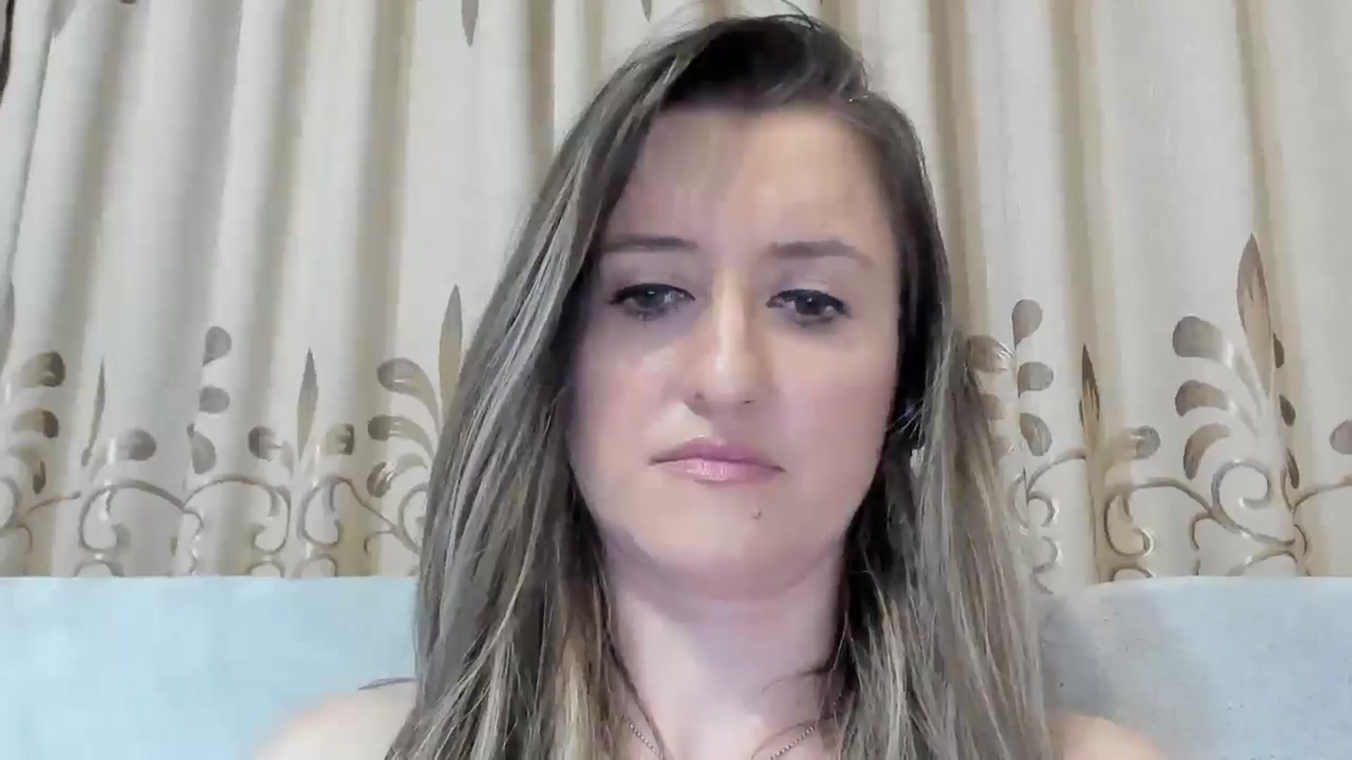 Gallery image thumbnail from BestDream's myfreecams stream on, 04/01/2025, 22:49 image 17 of 20
