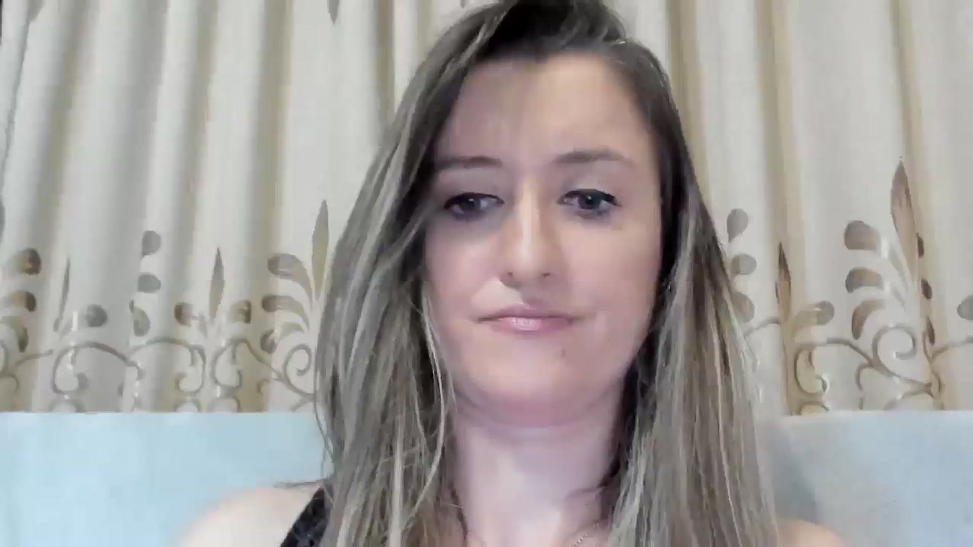 Gallery image thumbnail from BestDream's myfreecams stream on, 04/01/2025, 22:49 image 3 of 20