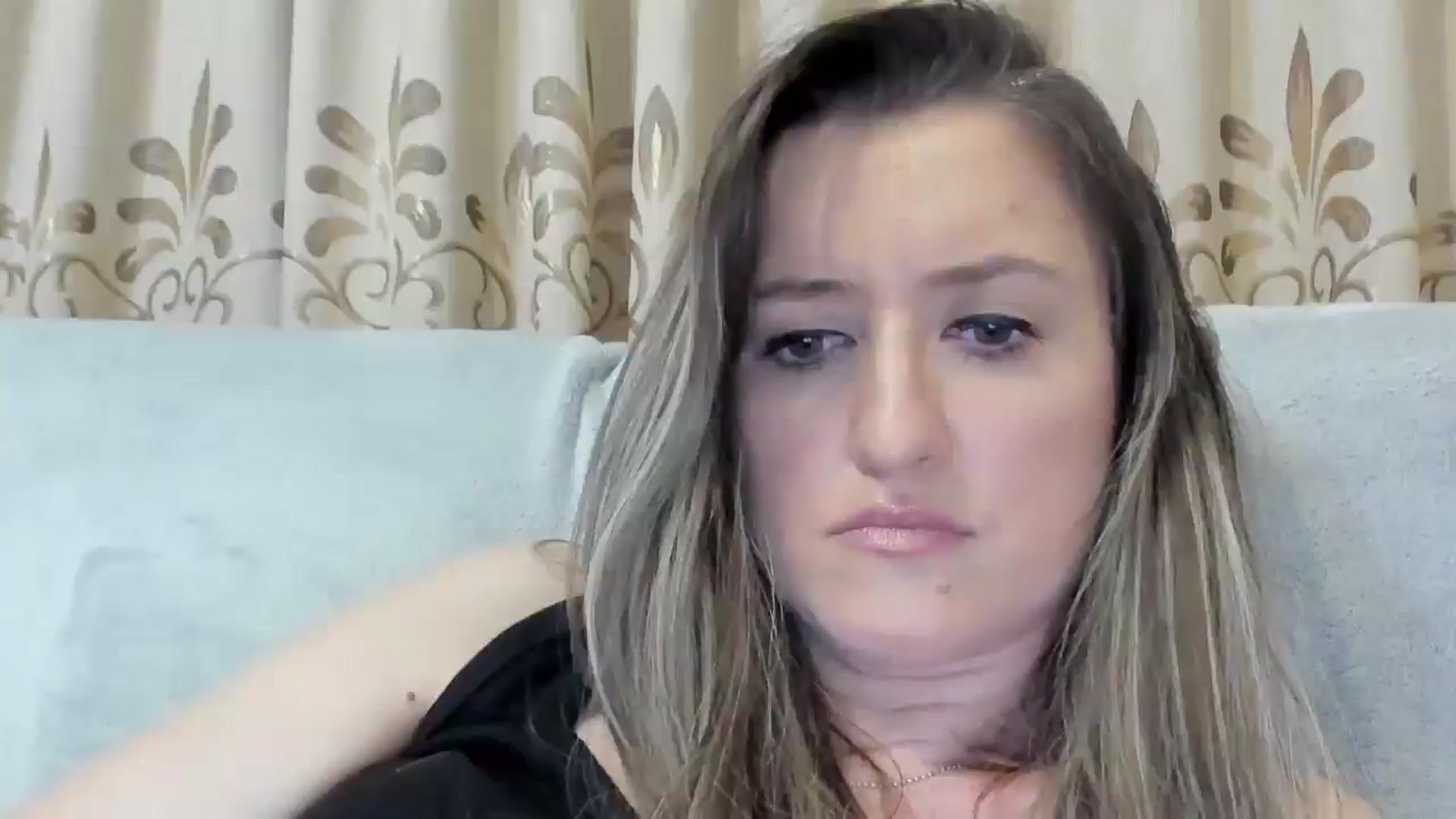 Gallery image thumbnail from BestDream's myfreecams stream on, 04/01/2025, 23:38 image 1 of 20