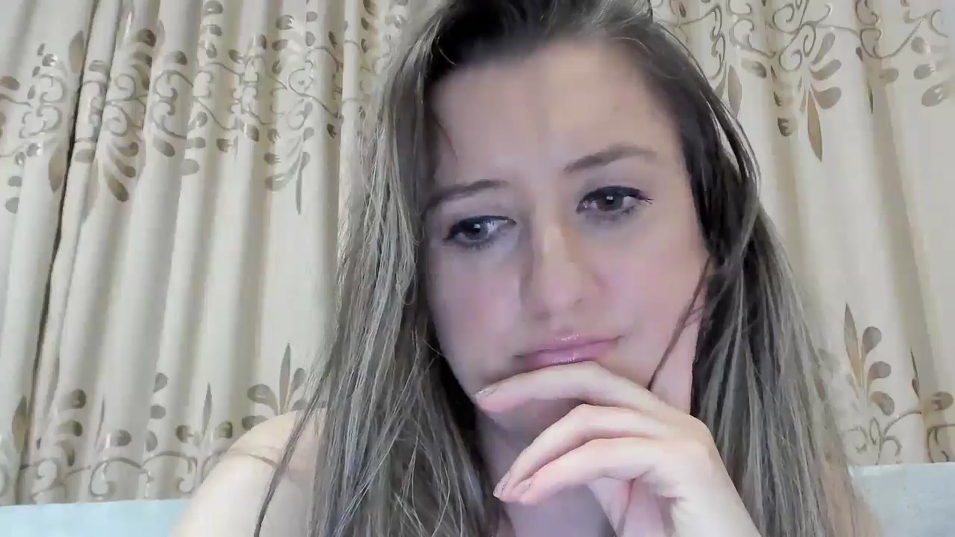 Gallery image thumbnail from BestDream's myfreecams stream on, 04/02/2025, 24:02 image 19 of 20