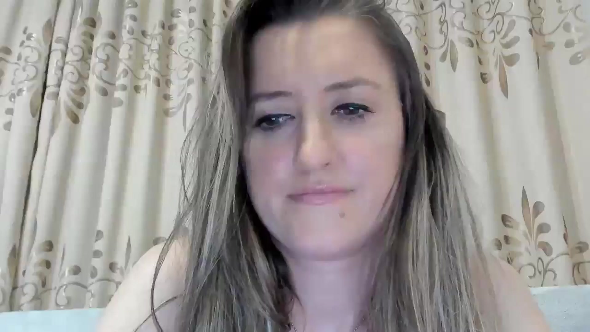 Gallery image thumbnail from BestDream's myfreecams stream on, 04/02/2025, 24:02 image 11 of 20