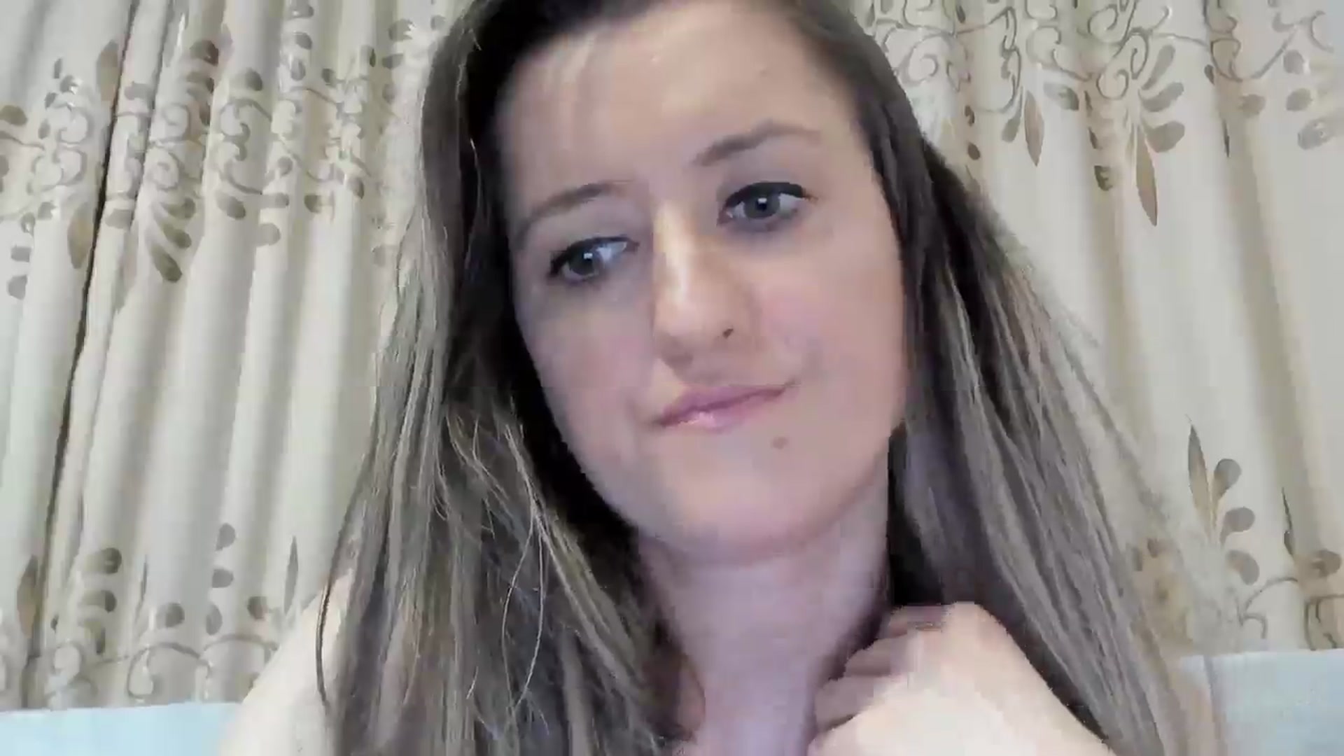 Gallery image thumbnail from BestDream's myfreecams stream on, 04/02/2025, 24:02 image 6 of 20