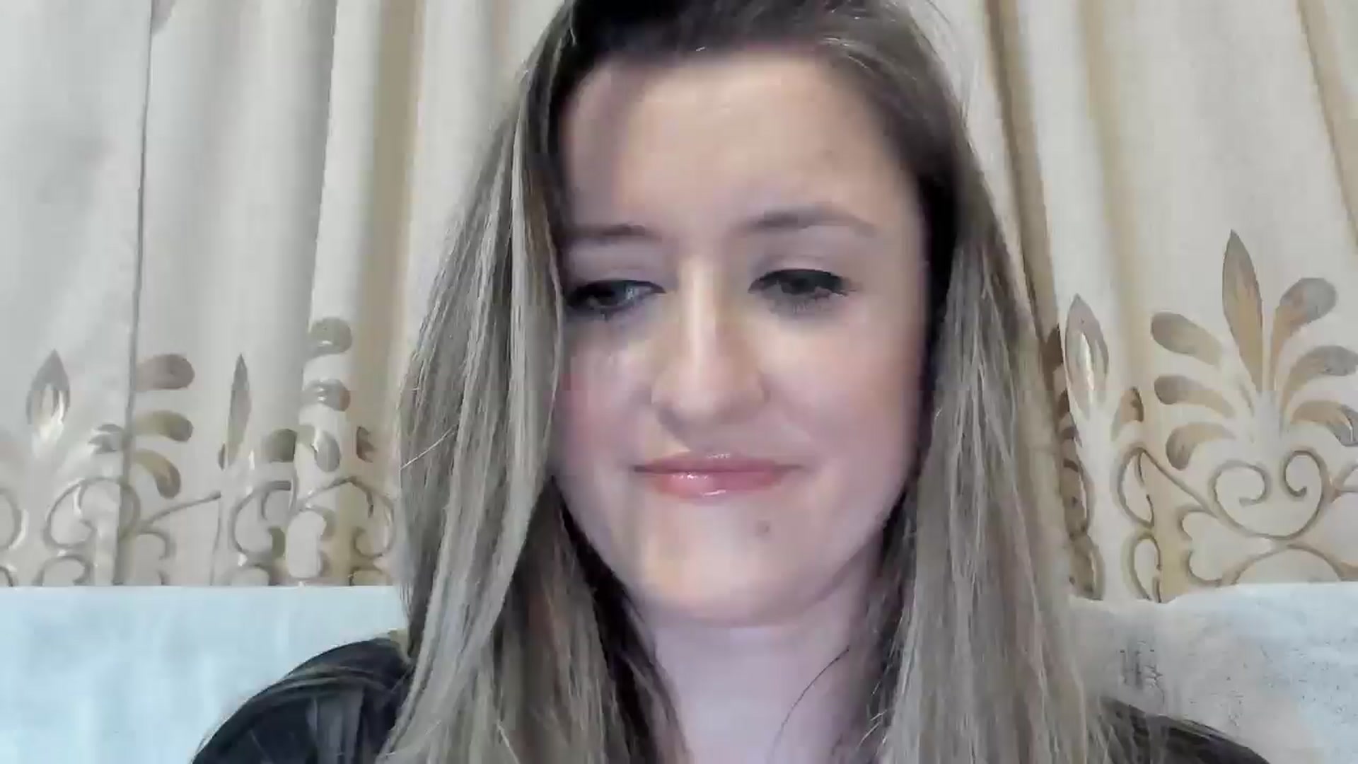 Gallery image thumbnail from BestDream's myfreecams stream on, 04/02/2025, 22:59 image 19 of 20