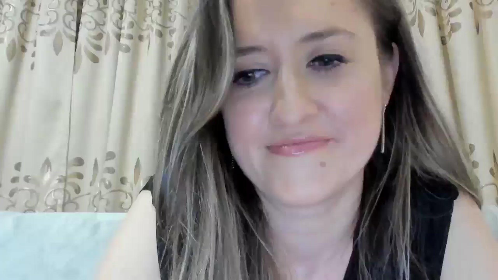 Gallery image thumbnail from BestDream's myfreecams stream on, 04/03/2025, 24:00 image 1 of 20