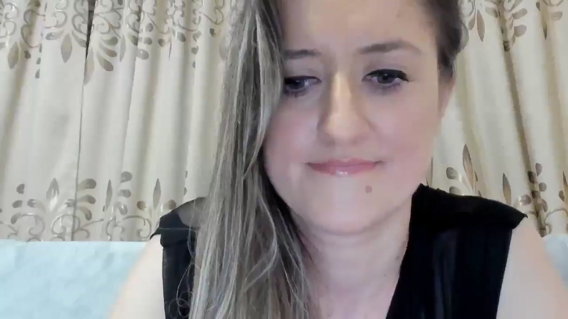 Gallery image thumbnail from BestDream's myfreecams stream on, 04/03/2025, 24:00 image 19 of 20