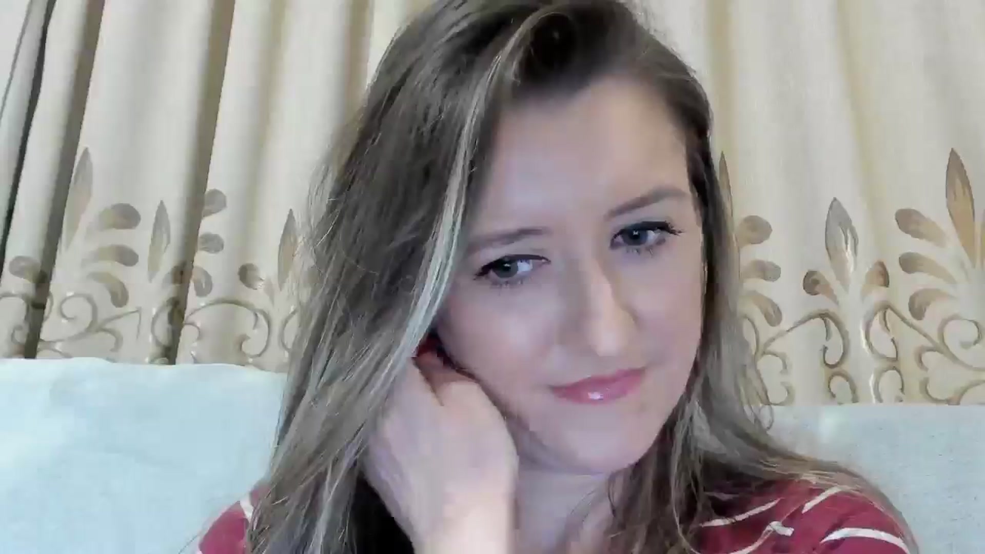 Gallery image thumbnail from BestDream's myfreecams stream on, 04/06/2025, 20:25 image 17 of 20
