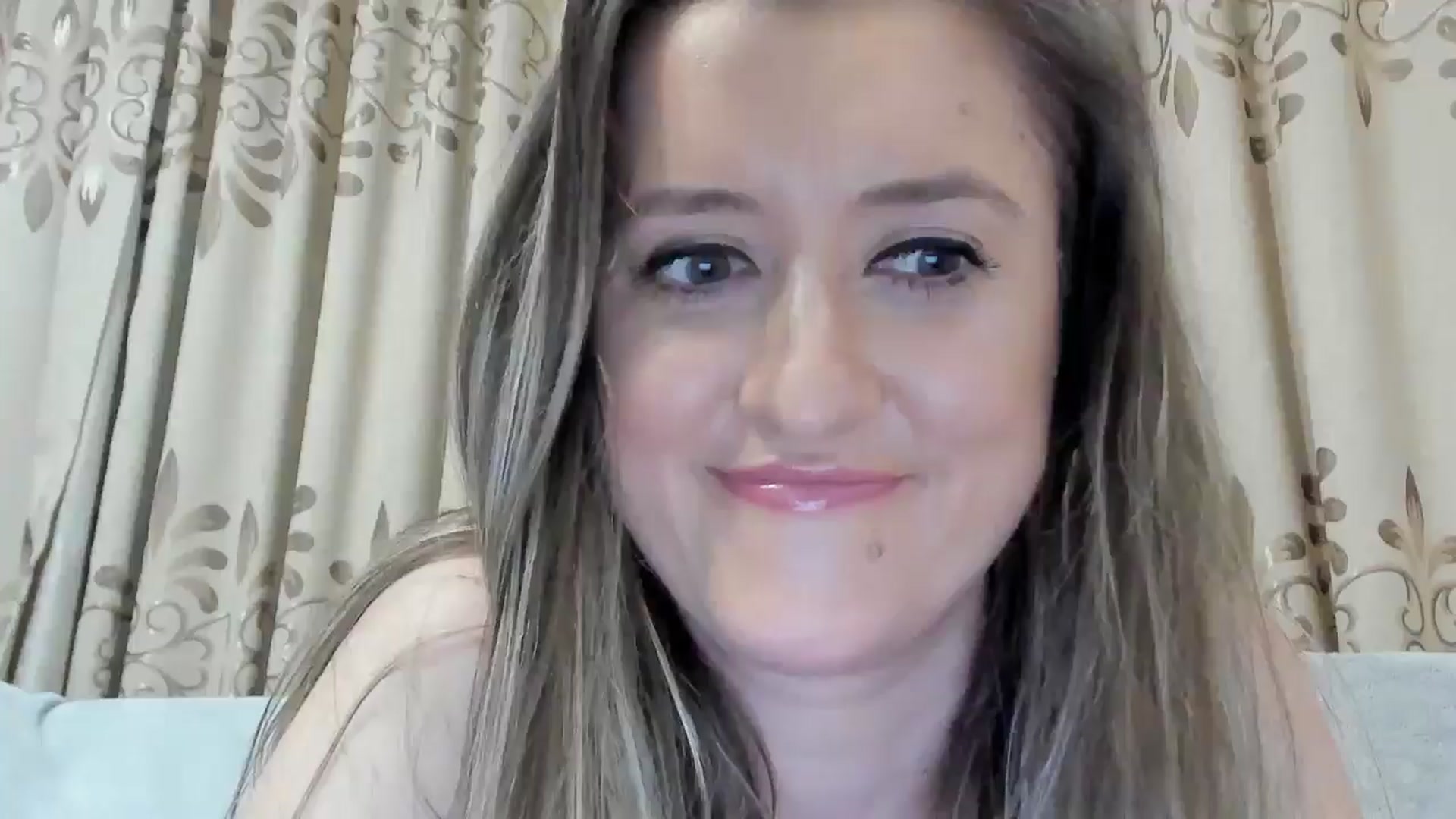Gallery image thumbnail from BestDream's myfreecams stream on, 04/06/2025, 22:50 image 1 of 20
