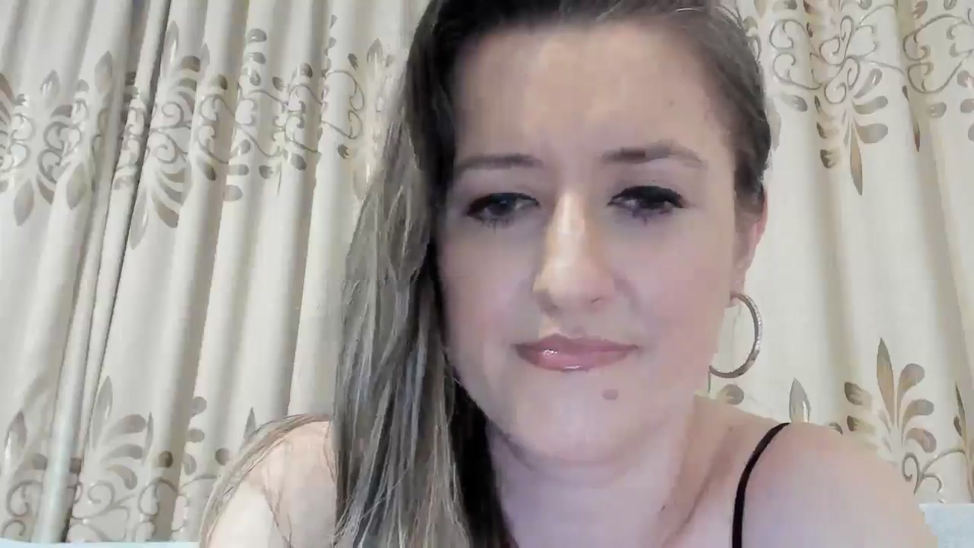 Gallery image thumbnail from BestDream's myfreecams stream on, 04/08/2025, 17:04 image 19 of 20