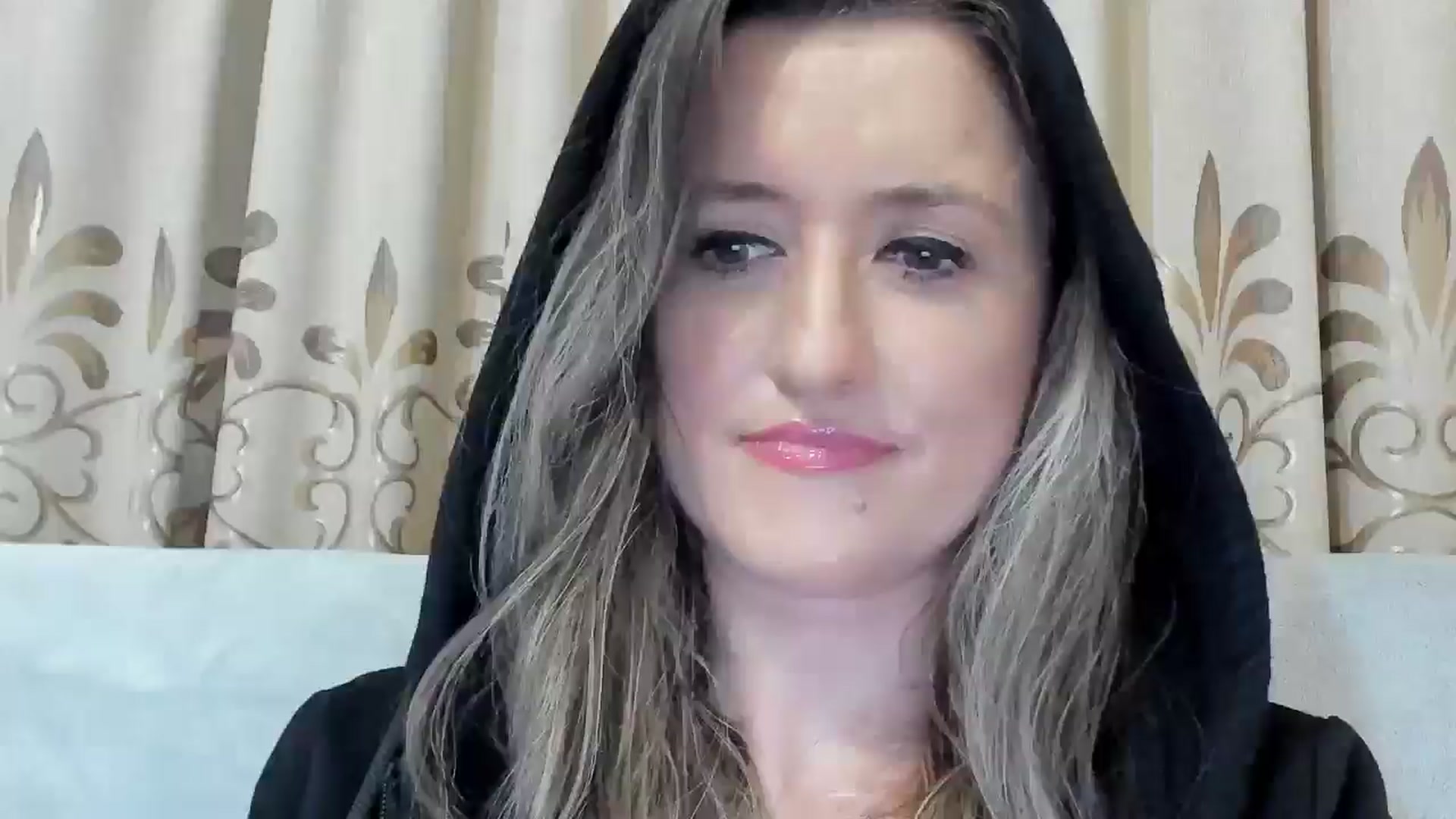 Gallery image thumbnail from BestDream's myfreecams stream on, 04/10/2025, 24:00 image 1 of 20