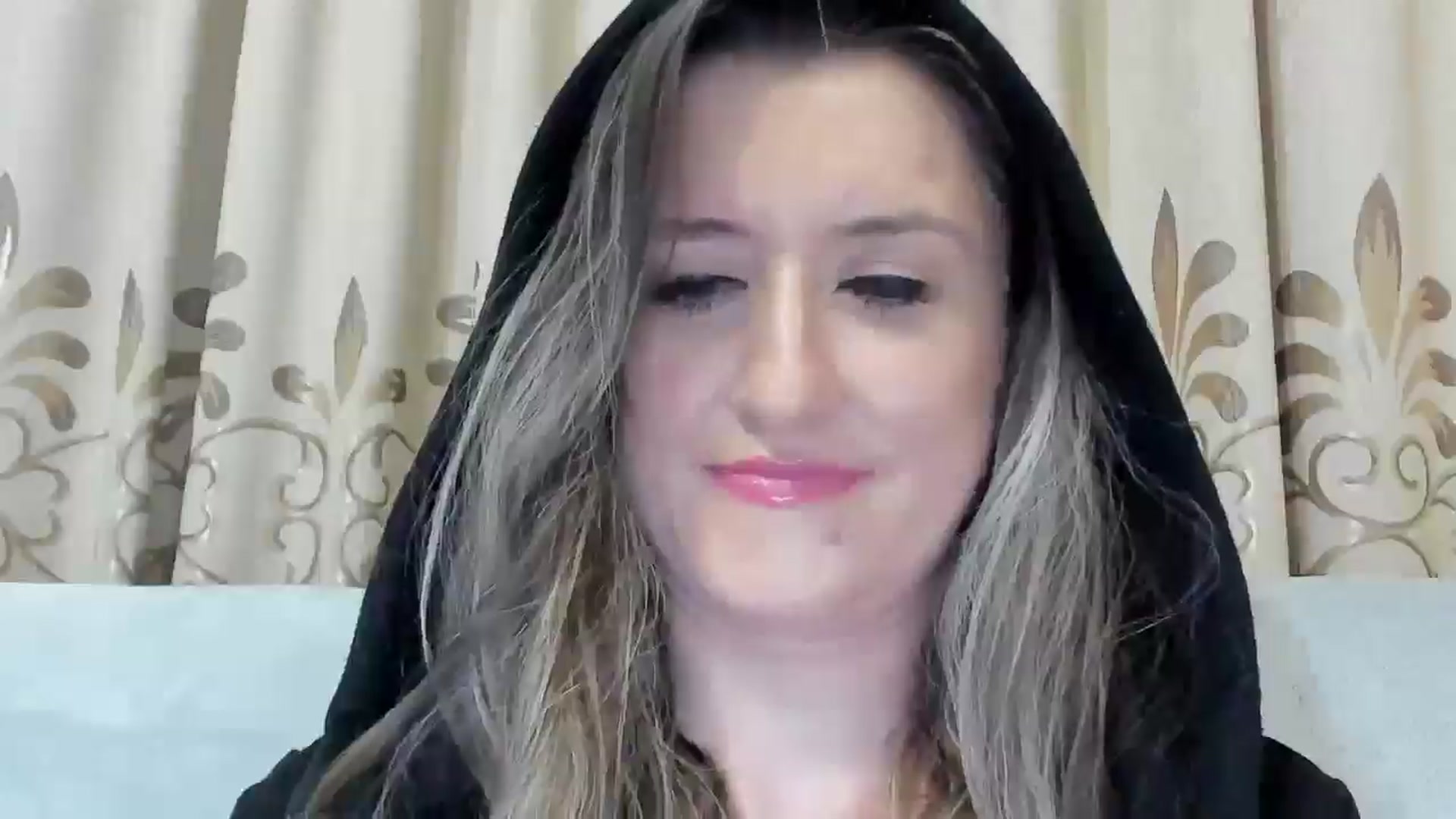 Gallery image thumbnail from BestDream's myfreecams stream on, 04/10/2025, 24:00 image 15 of 20