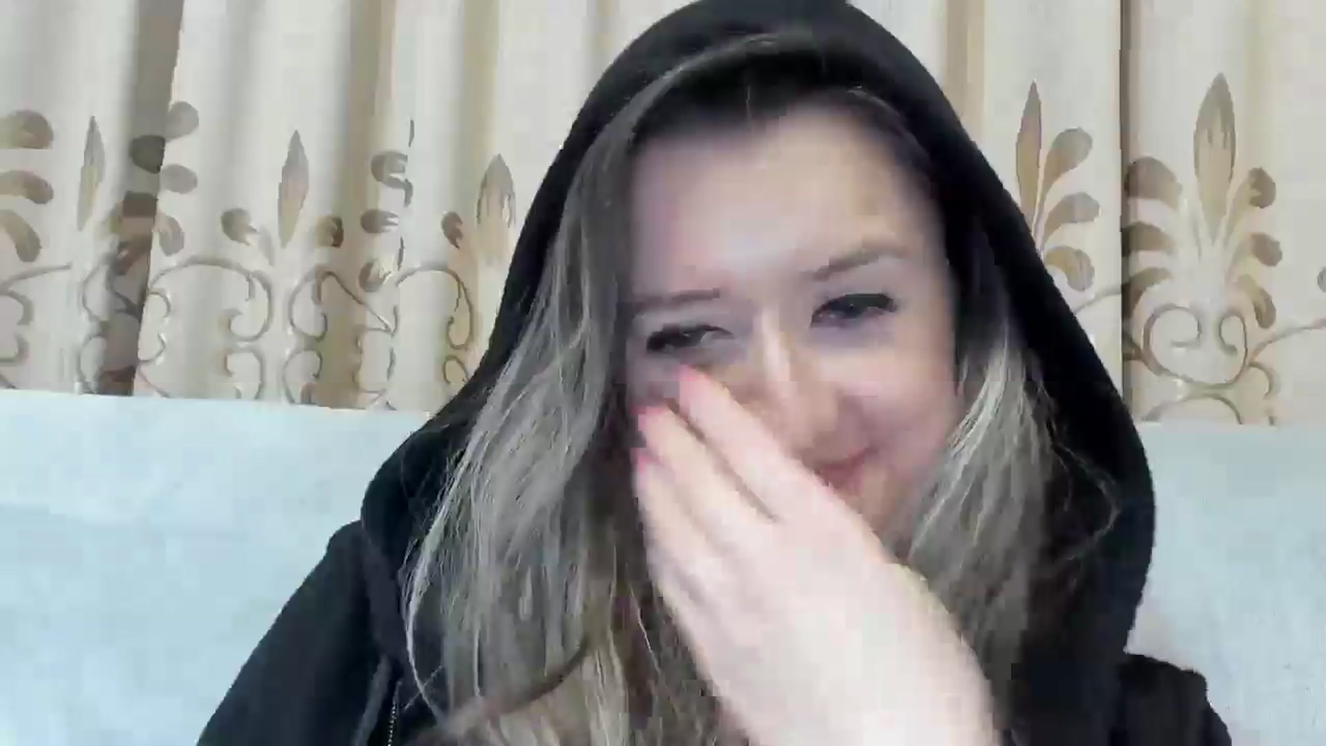 Gallery image thumbnail from BestDream's myfreecams stream on, 04/10/2025, 24:35 image 14 of 20