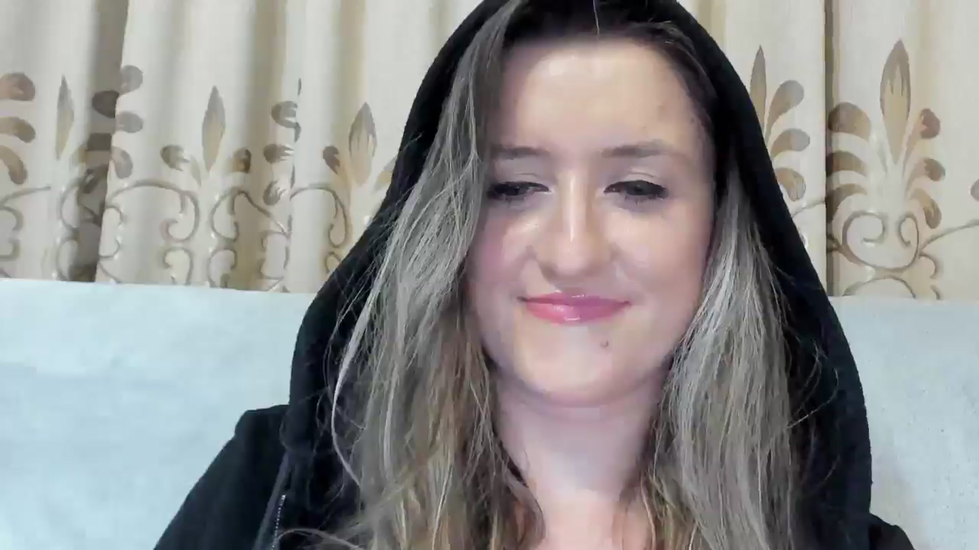 Gallery image thumbnail from BestDream's myfreecams stream on, 04/10/2025, 24:35 image 19 of 20