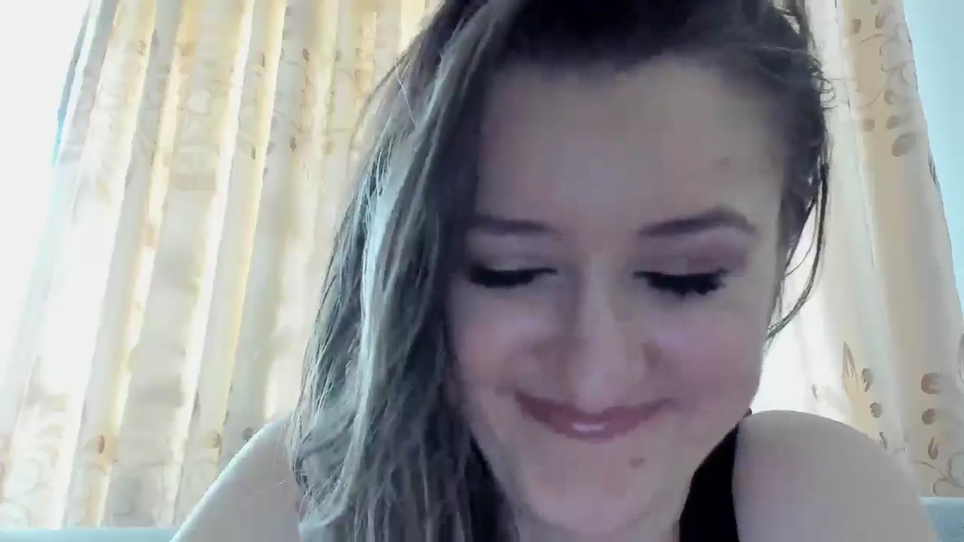 Gallery image thumbnail from BestDream's myfreecams stream on, 04/13/2025, 10:18 image 9 of 20