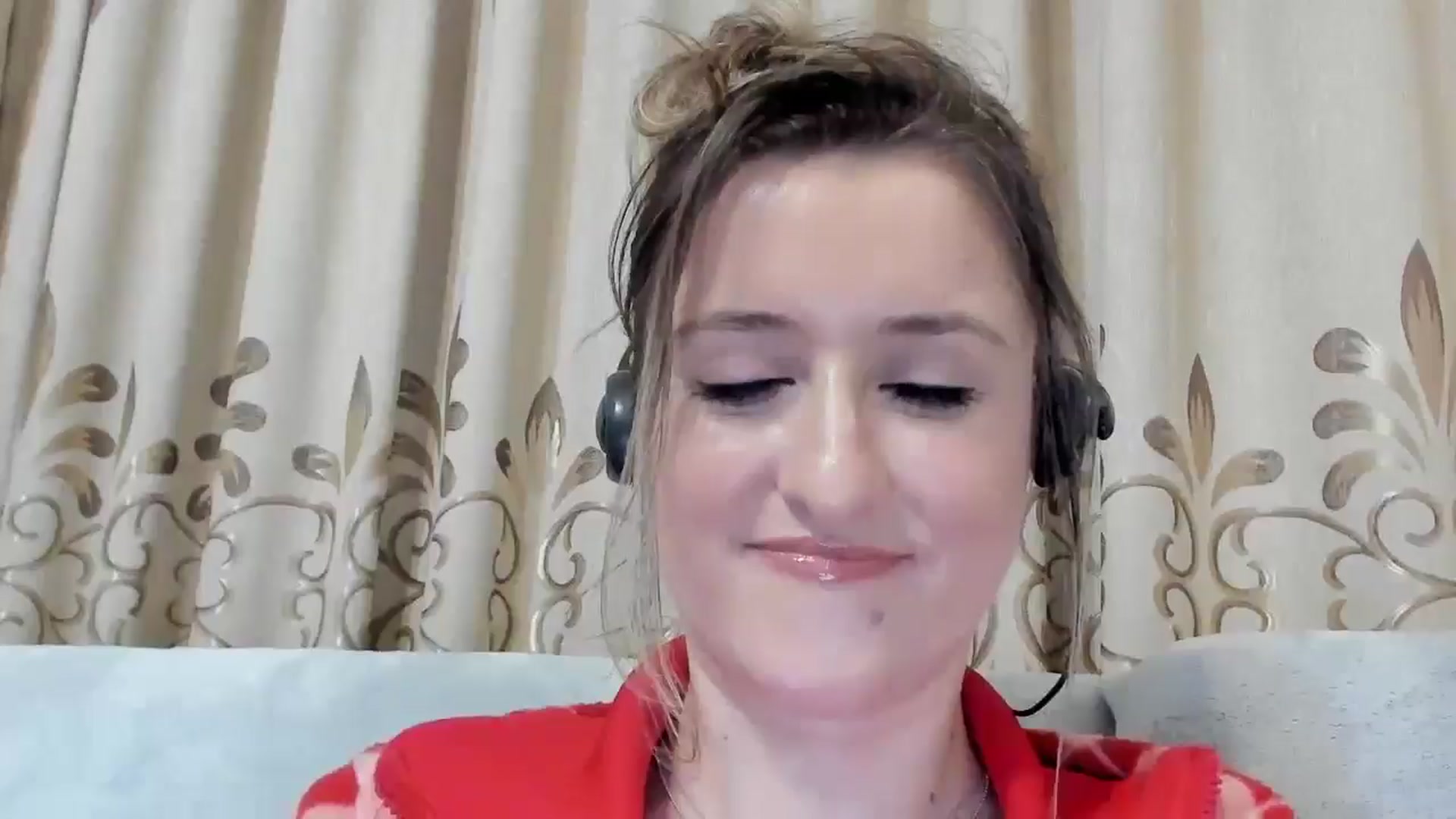 Gallery image thumbnail from BestDream's myfreecams stream on, 04/14/2025, 22:06 image 16 of 20