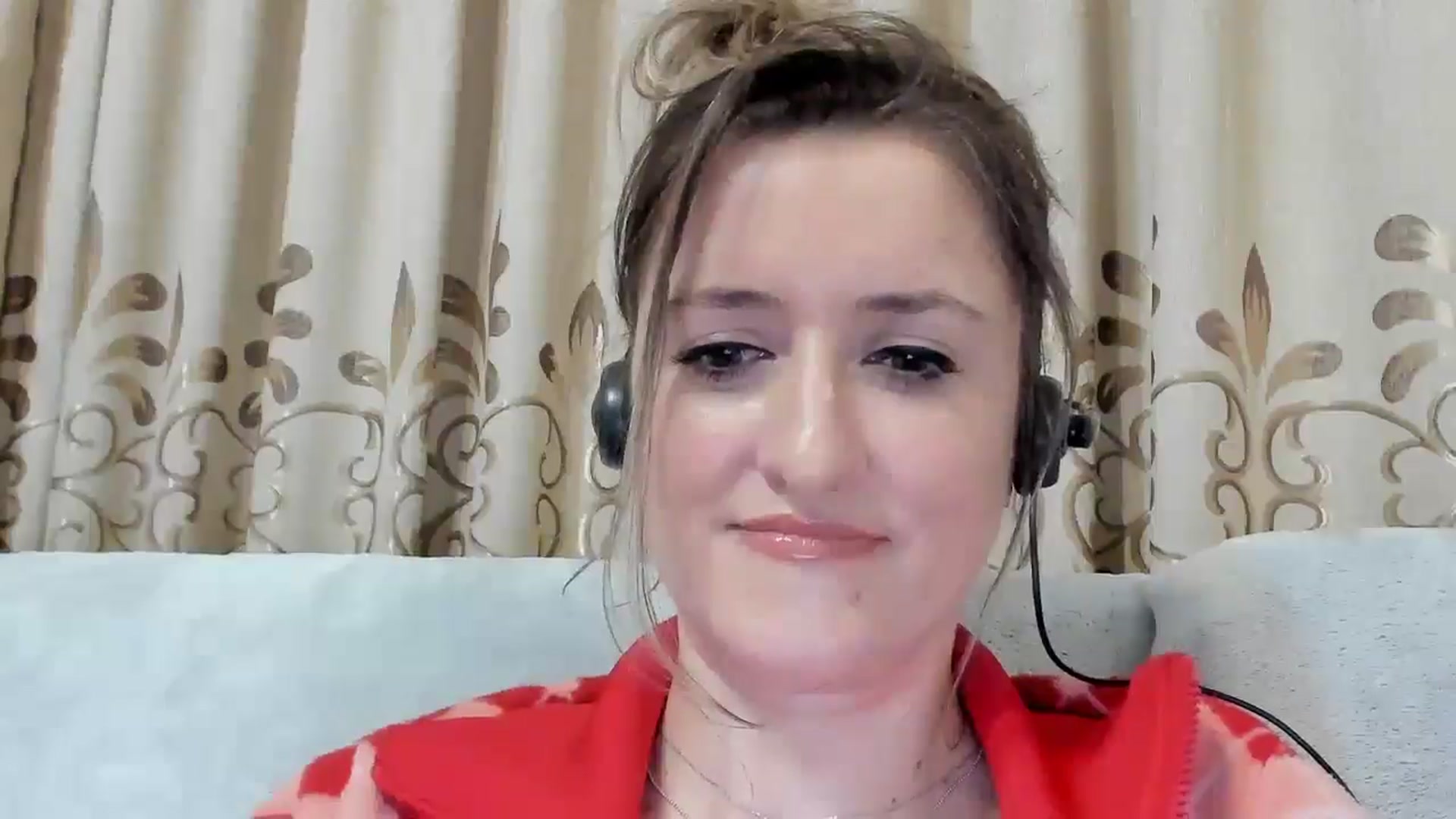 Gallery image thumbnail from BestDream's myfreecams stream on, 04/14/2025, 23:14 image 18 of 20