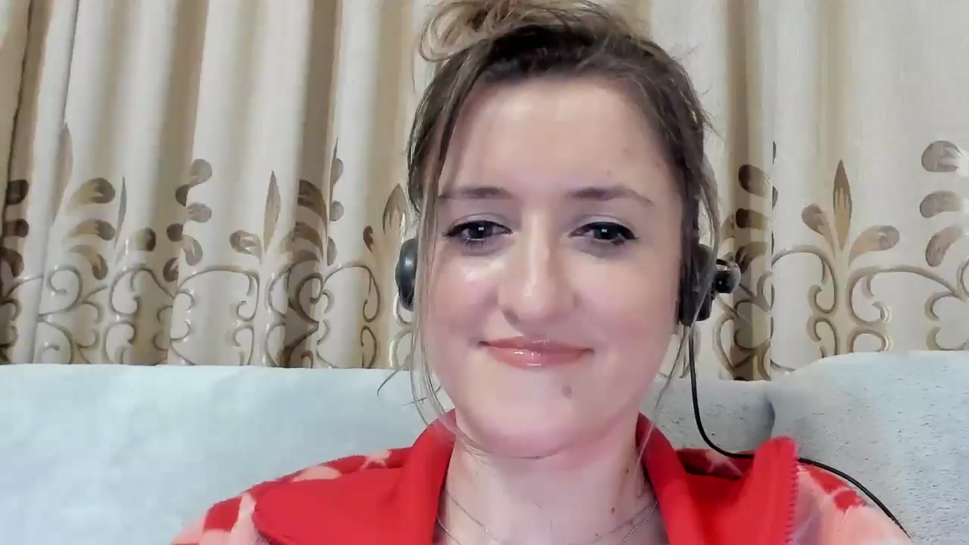 Gallery image thumbnail from BestDream's myfreecams stream on, 04/14/2025, 23:14 image 17 of 20