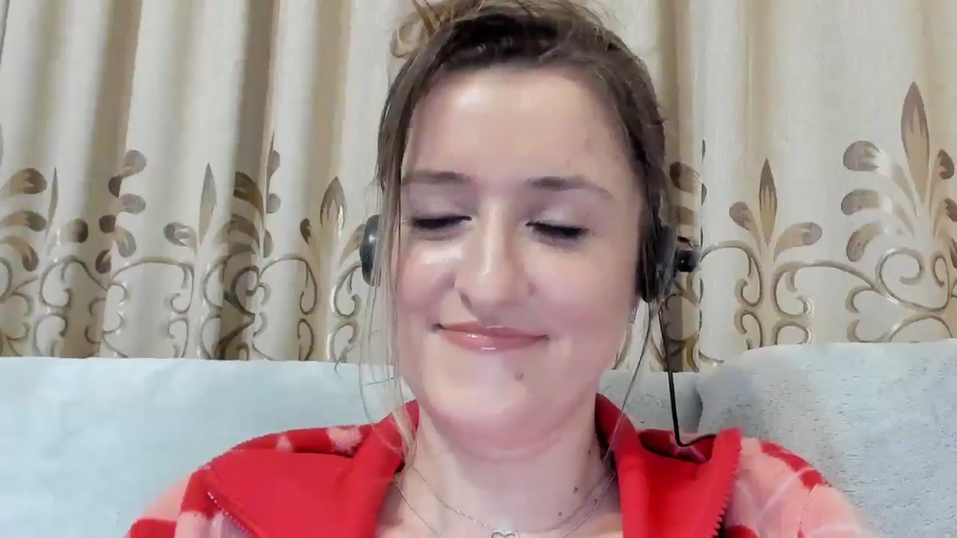 Gallery image thumbnail from BestDream's myfreecams stream on, 04/14/2025, 23:14 image 4 of 20