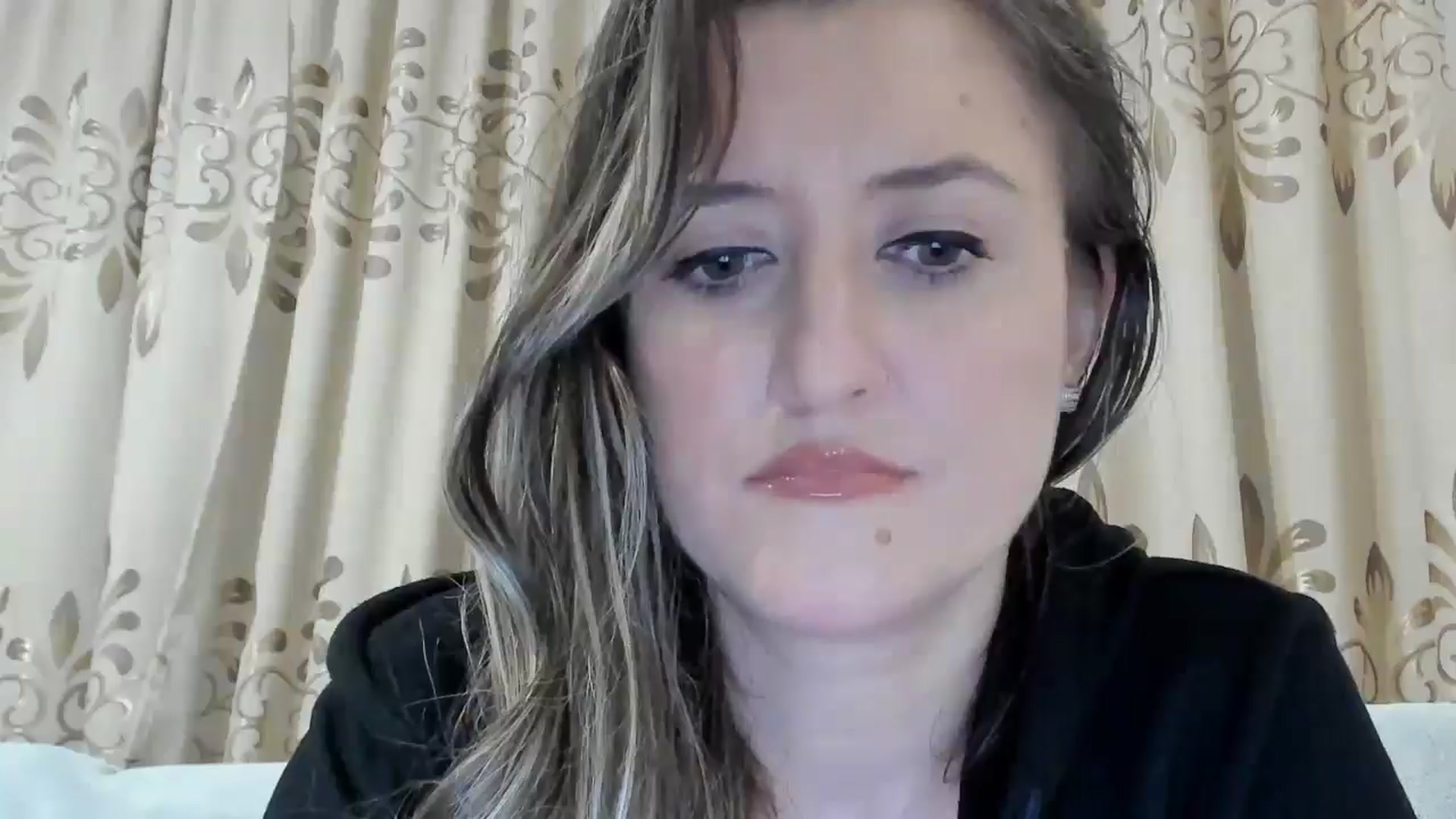 Gallery image thumbnail from BestDream's myfreecams stream on, 04/15/2025, 20:39 image 2 of 20
