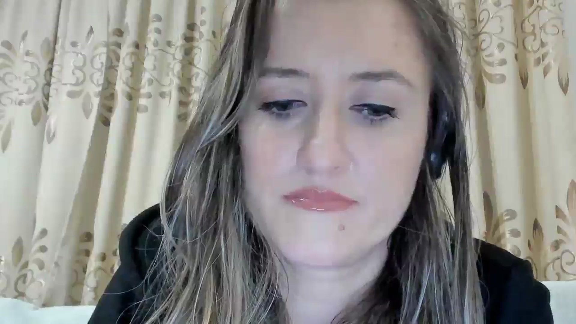 Gallery image thumbnail from BestDream's myfreecams stream on, 04/15/2025, 20:39 image 15 of 20