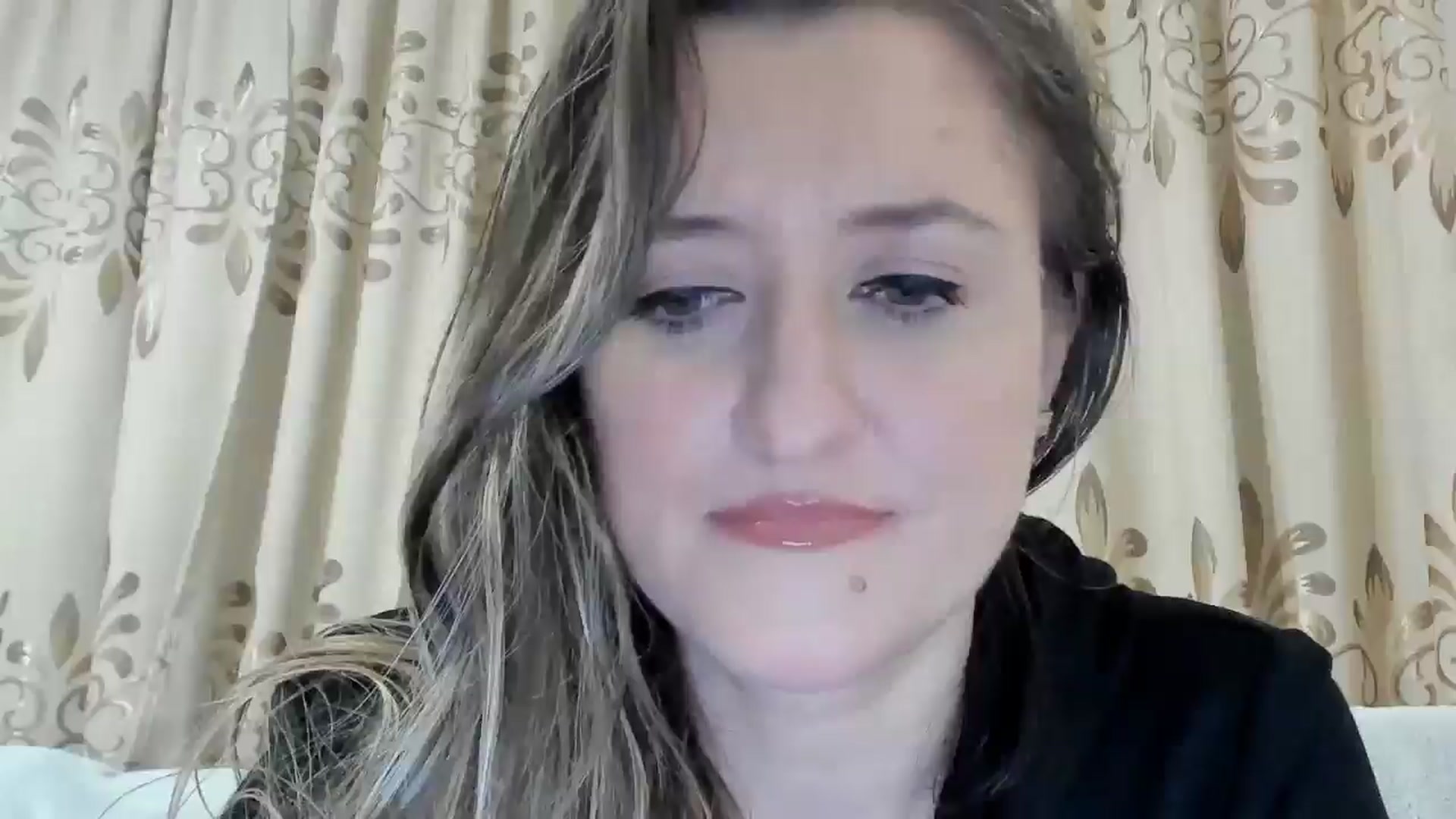 Gallery image thumbnail from BestDream's myfreecams stream on, 04/15/2025, 20:39 image 1 of 20
