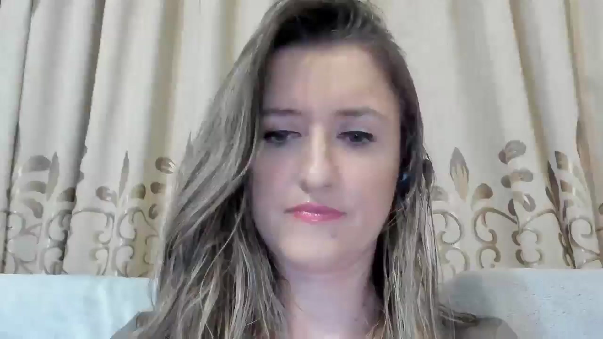 Gallery image thumbnail from BestDream's myfreecams stream on, 04/16/2025, 22:19 image 6 of 20