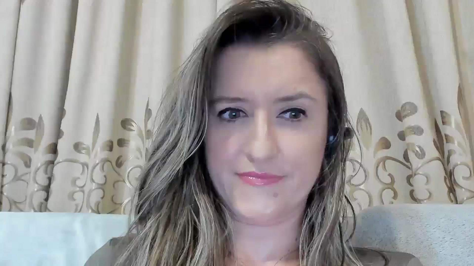 Gallery image thumbnail from BestDream's myfreecams stream on, 04/16/2025, 22:19 image 19 of 20