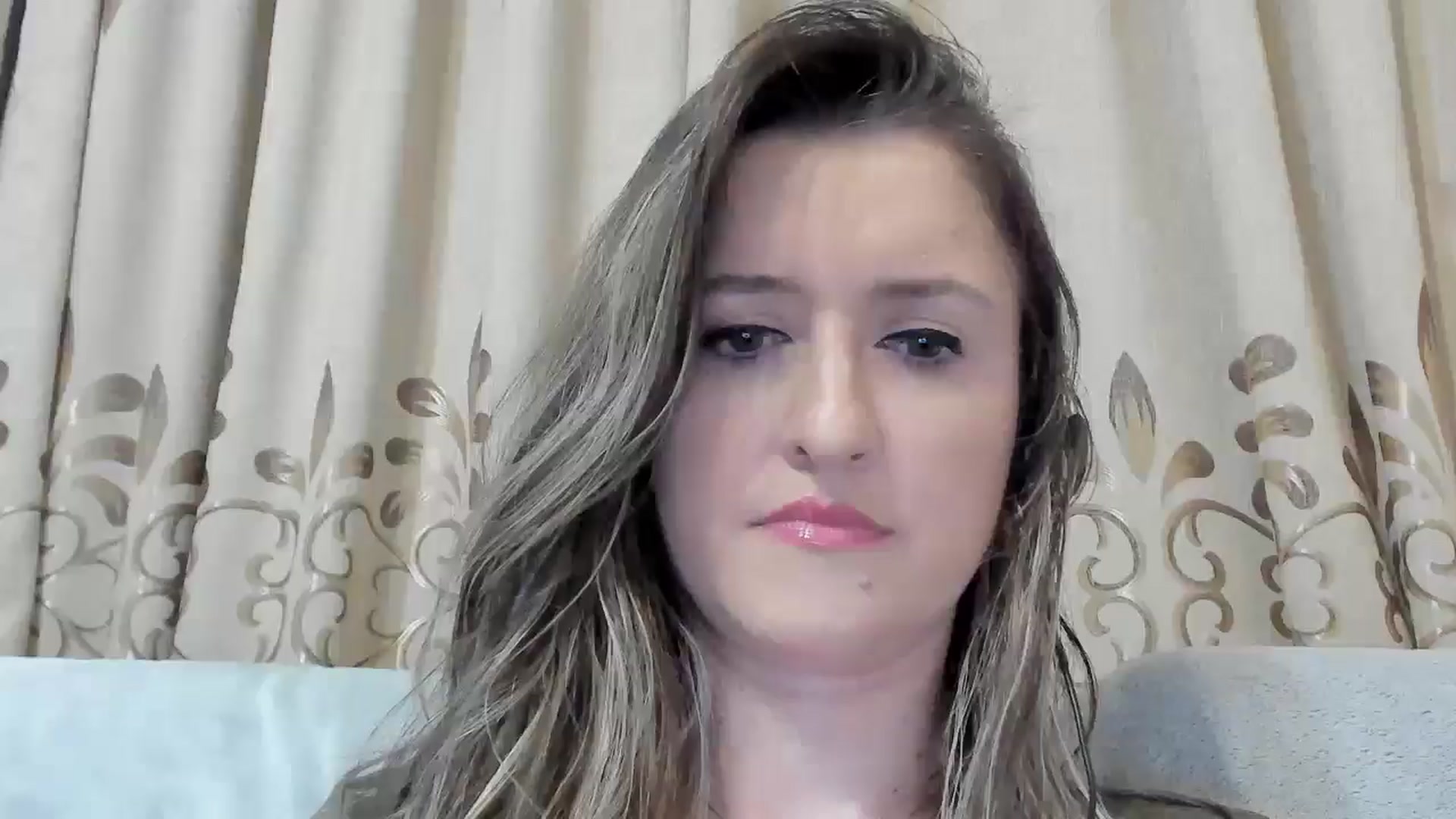 Gallery image thumbnail from BestDream's myfreecams stream on, 04/16/2025, 22:19 image 17 of 20