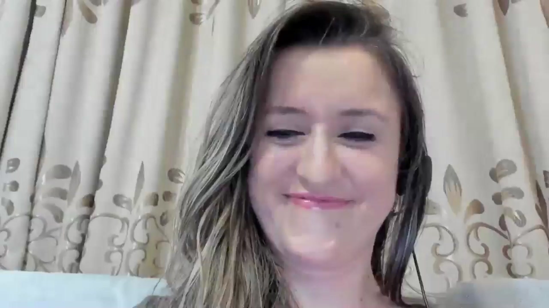 Gallery image thumbnail from BestDream's myfreecams stream on, 04/16/2025, 23:32 image 9 of 20